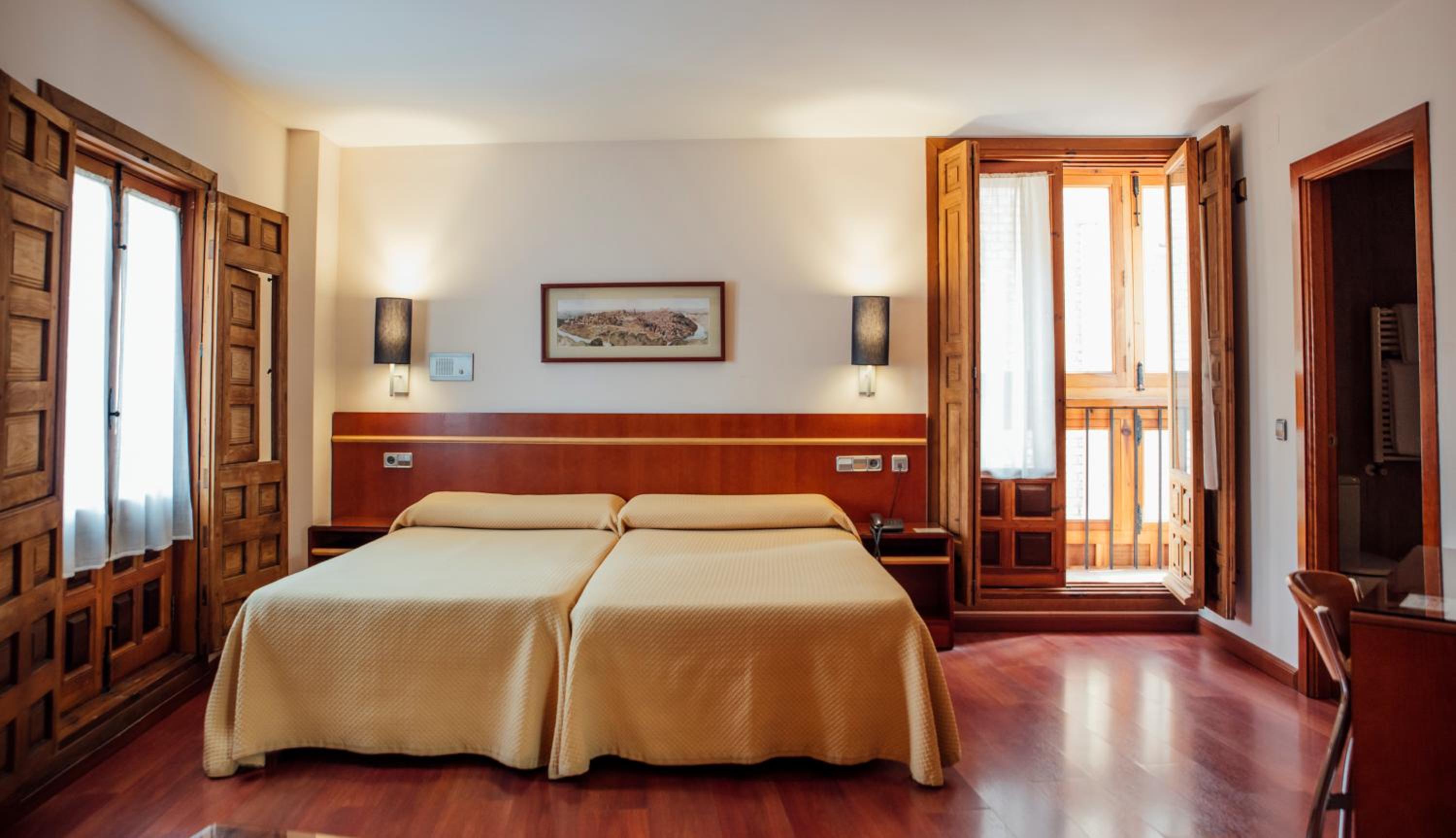 Superior Twin Room - Photo 1
