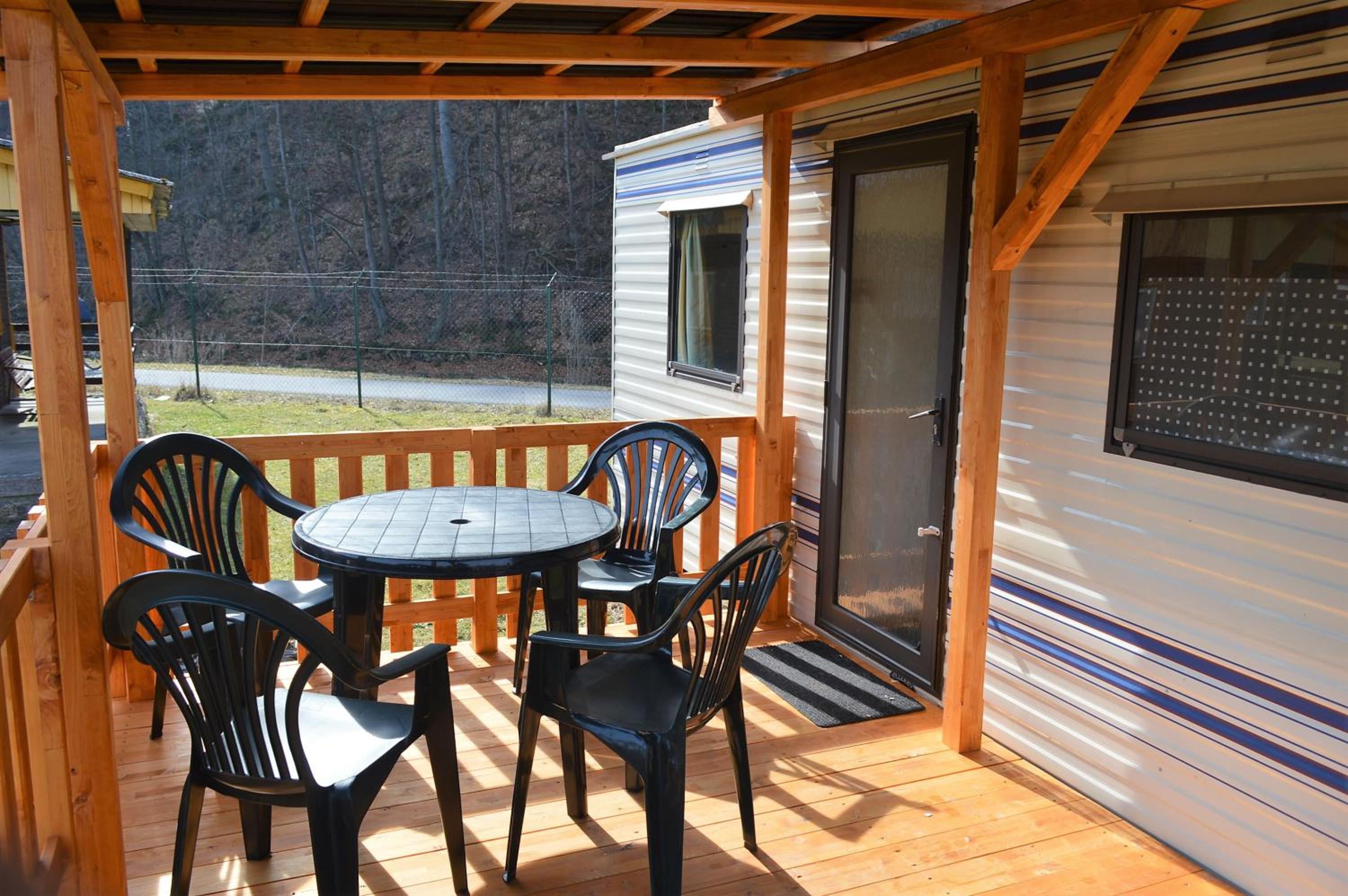 Mobile Home photo 3