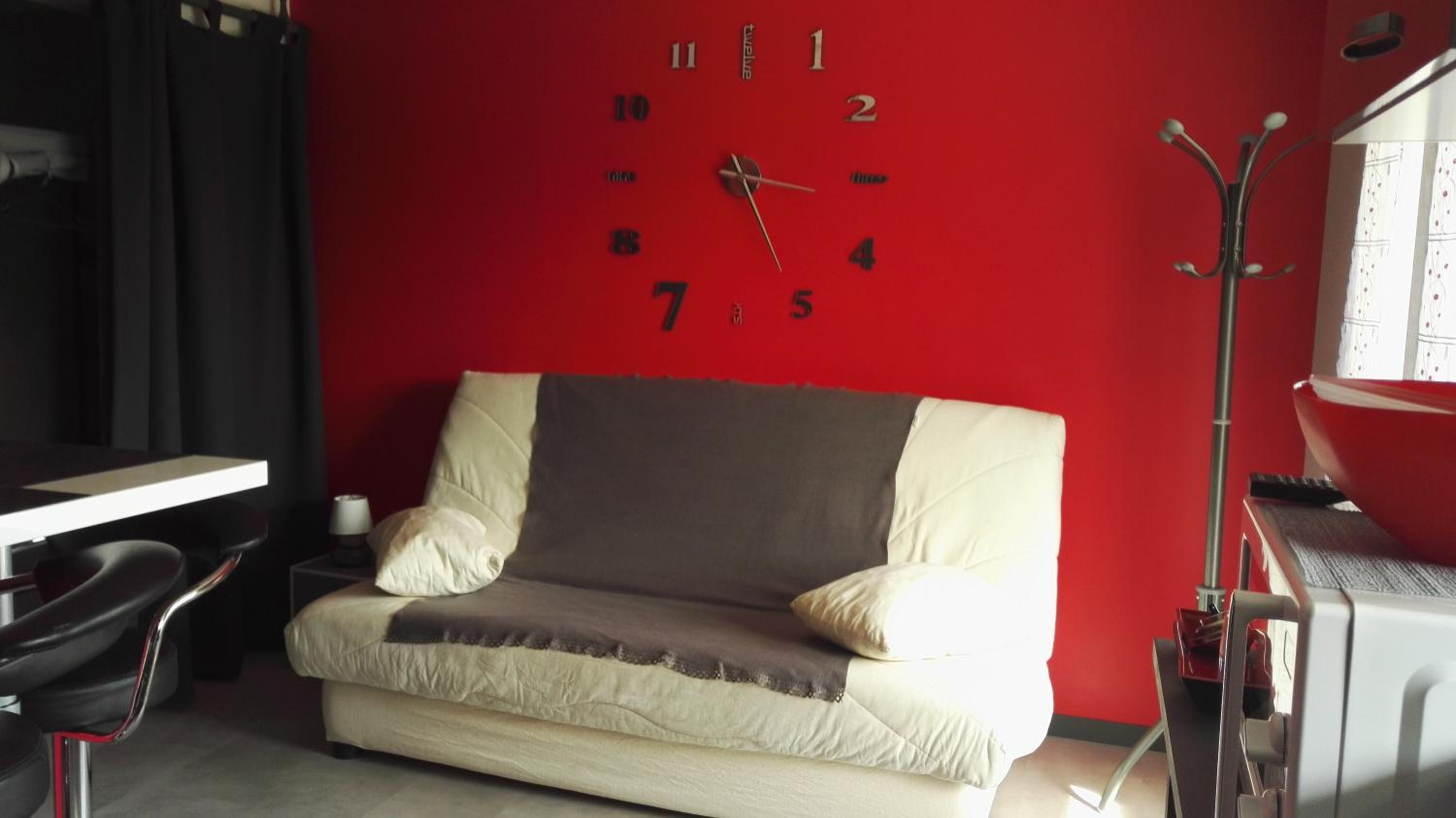 One-Bedroom House photo 3