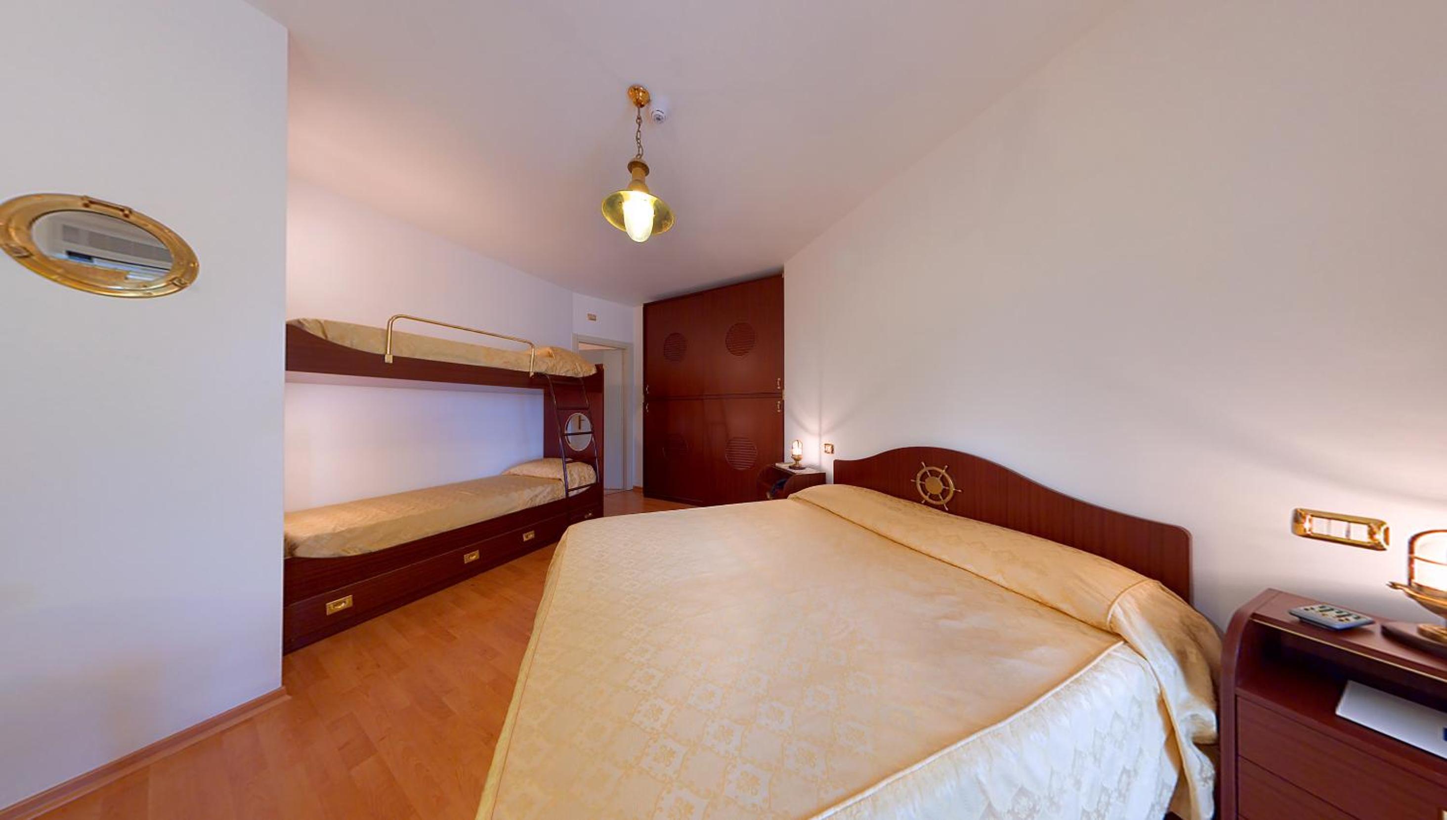 Quadruple Room photo 1
