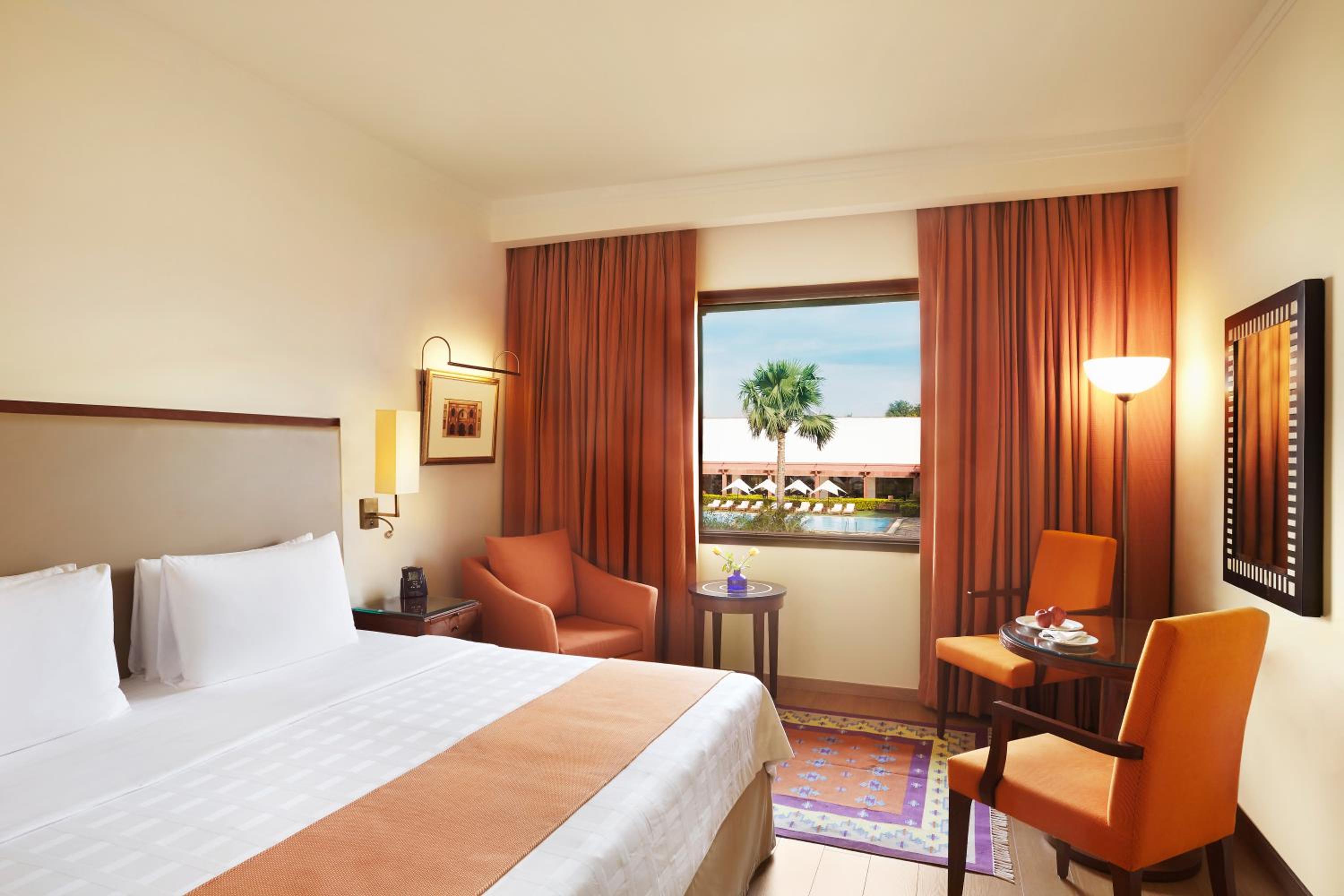 Deluxe Double or Twin Room with Pool View