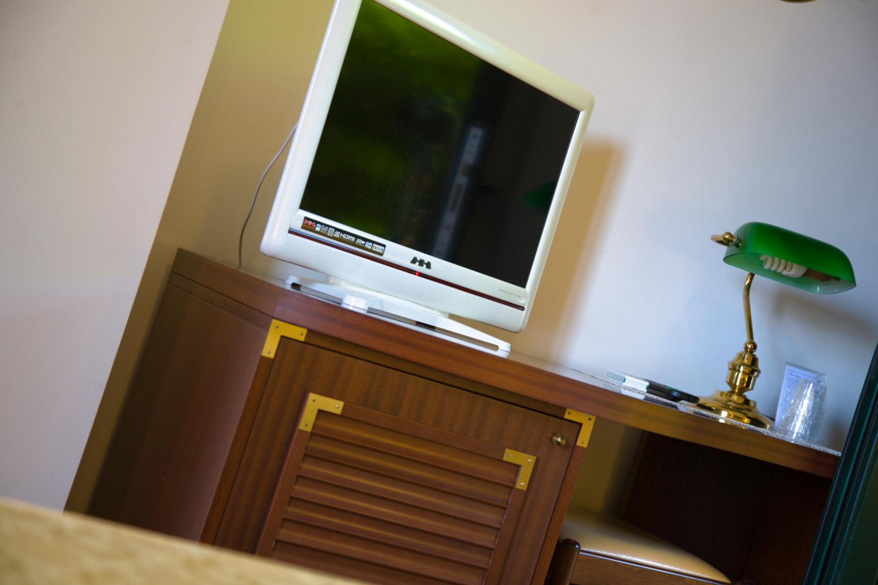 Double Room - Photo 5