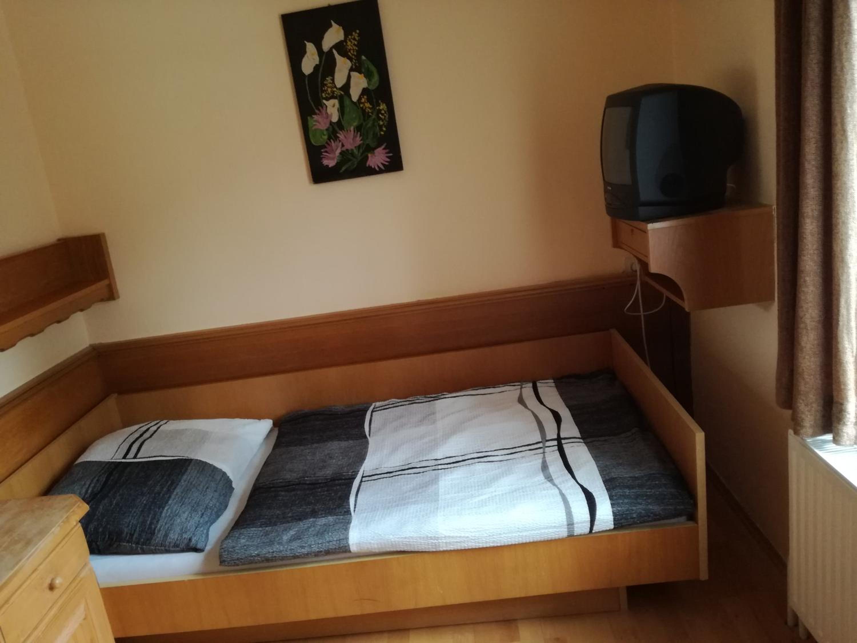 Single Room photo 1