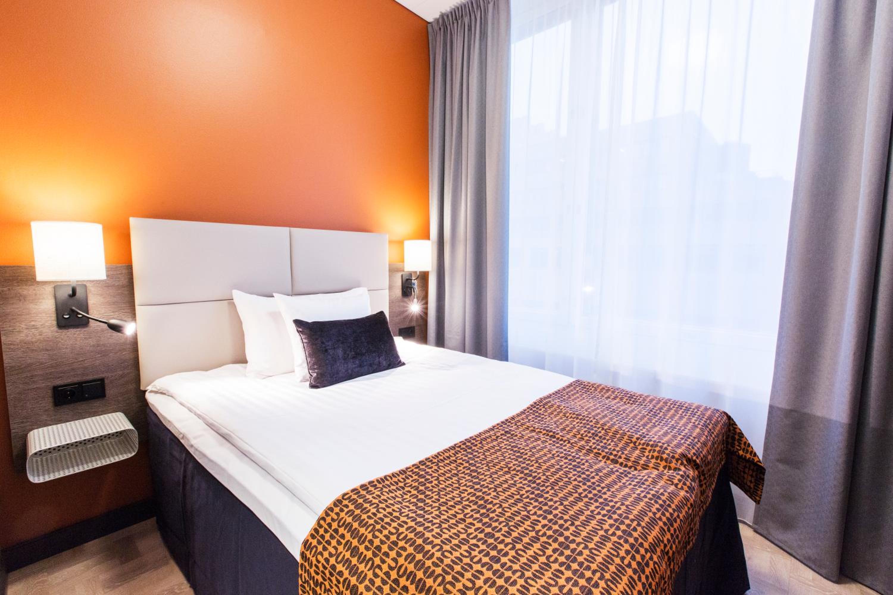 Compact Double Room - Photo 1