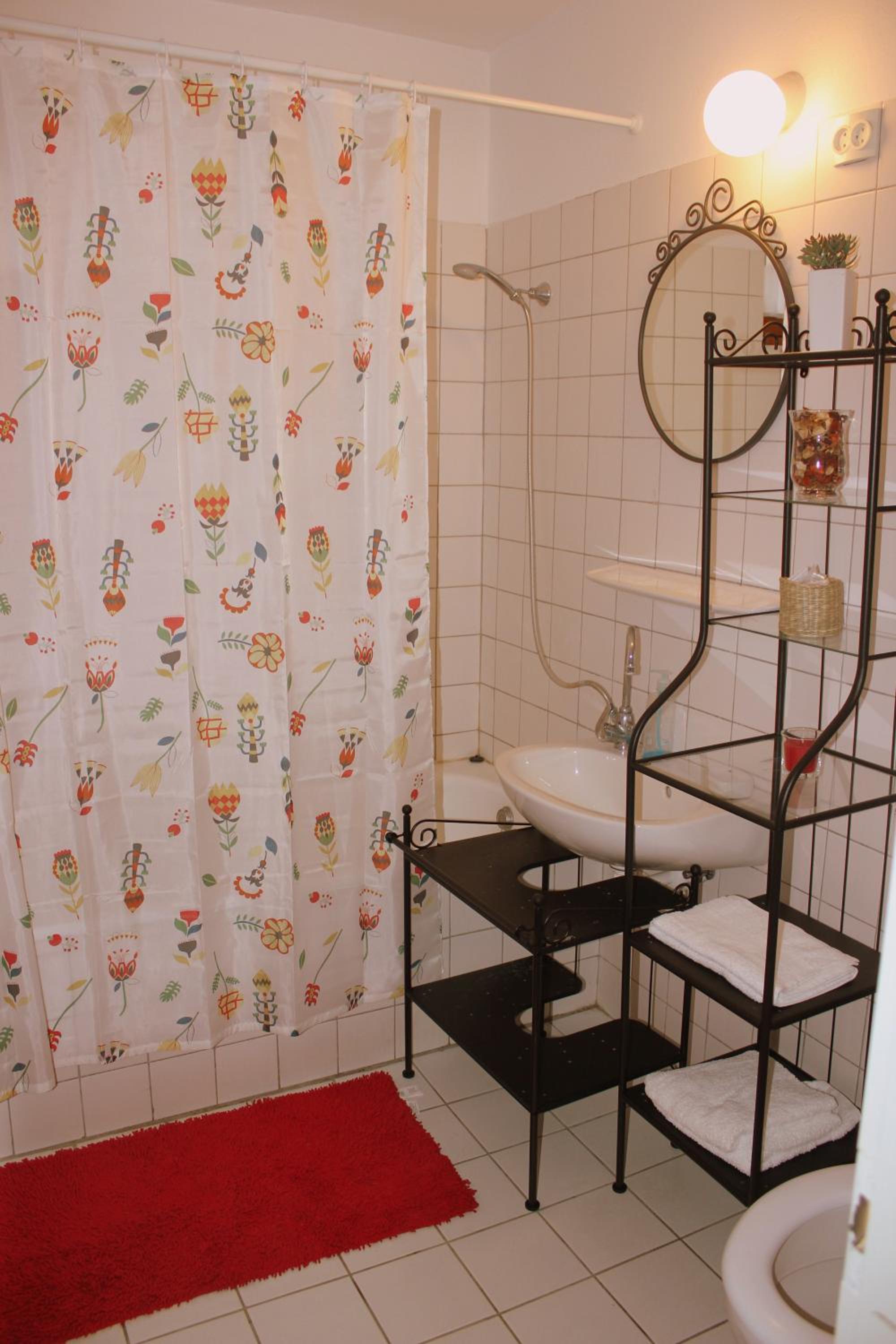 Double or Twin Room with Extra Bed photo 3