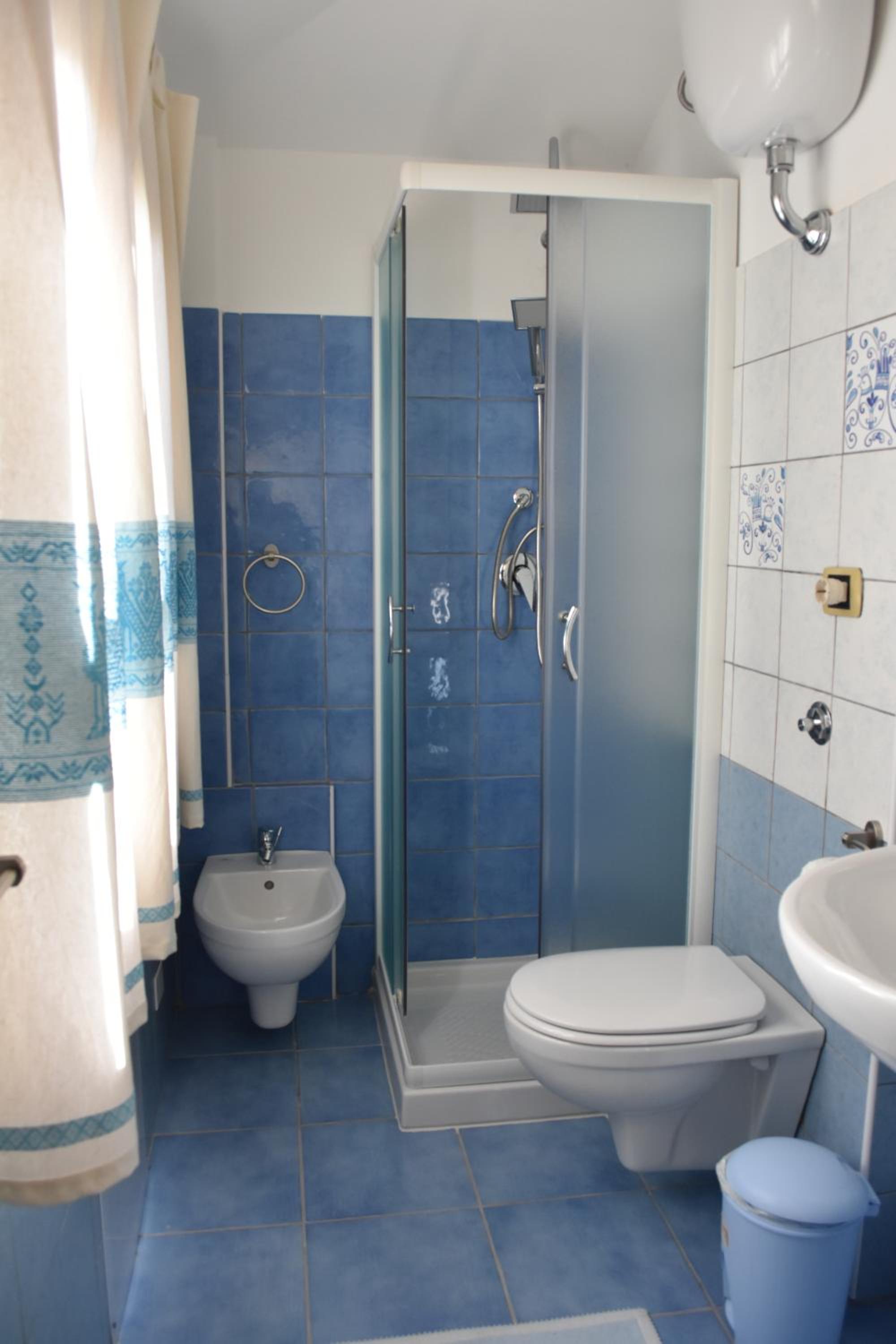 Twin Room - Photo 4