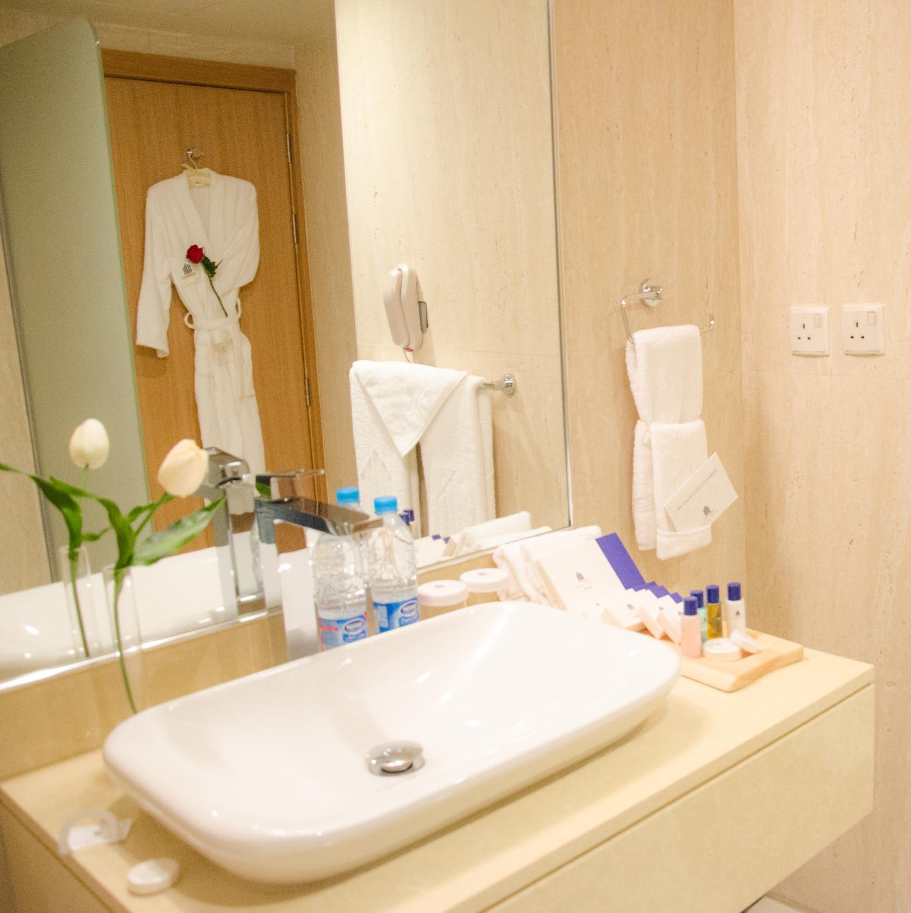 Twin Room - Photo 5