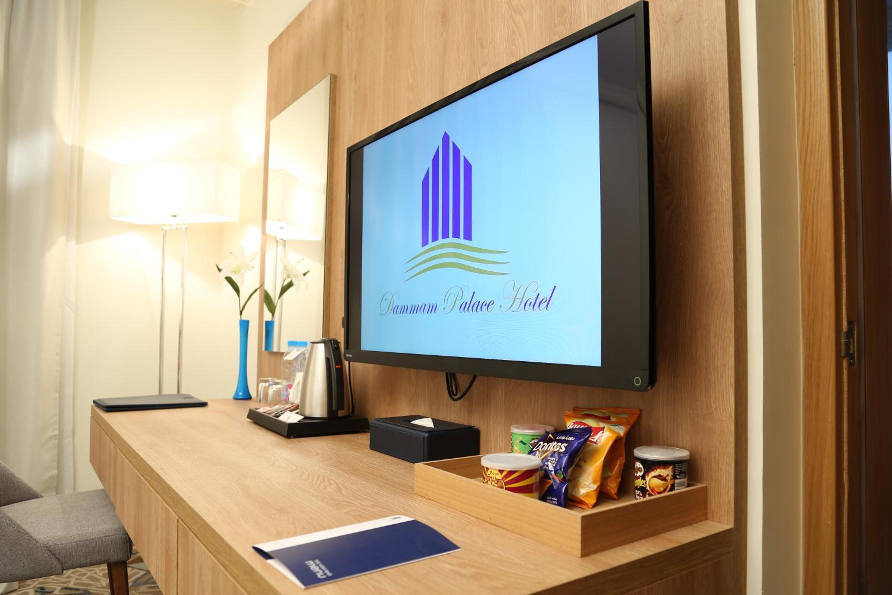 Executive Suite - Photo 5