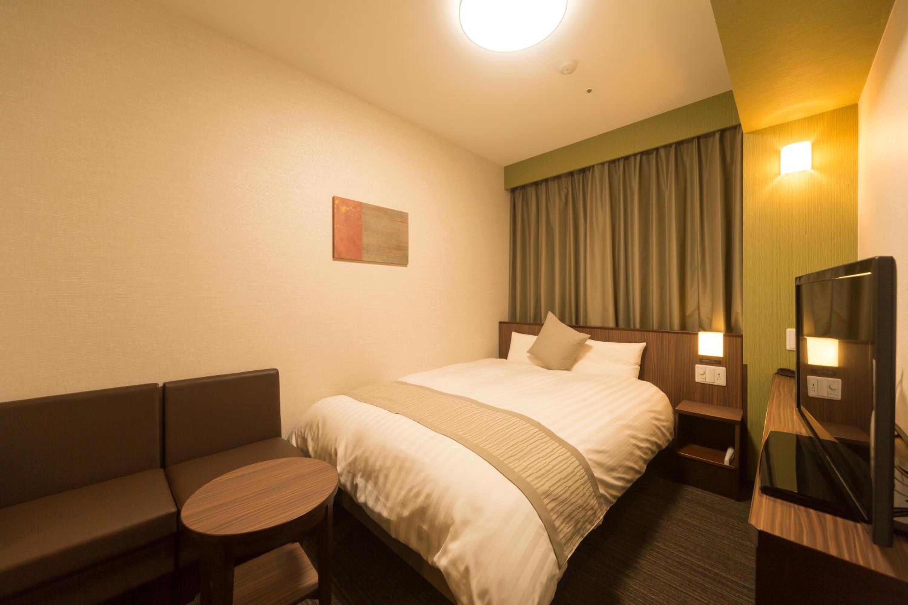 Non-Smoking Double Room, check-in from 15:00 / check-out until 13:00 (22-hour stay)