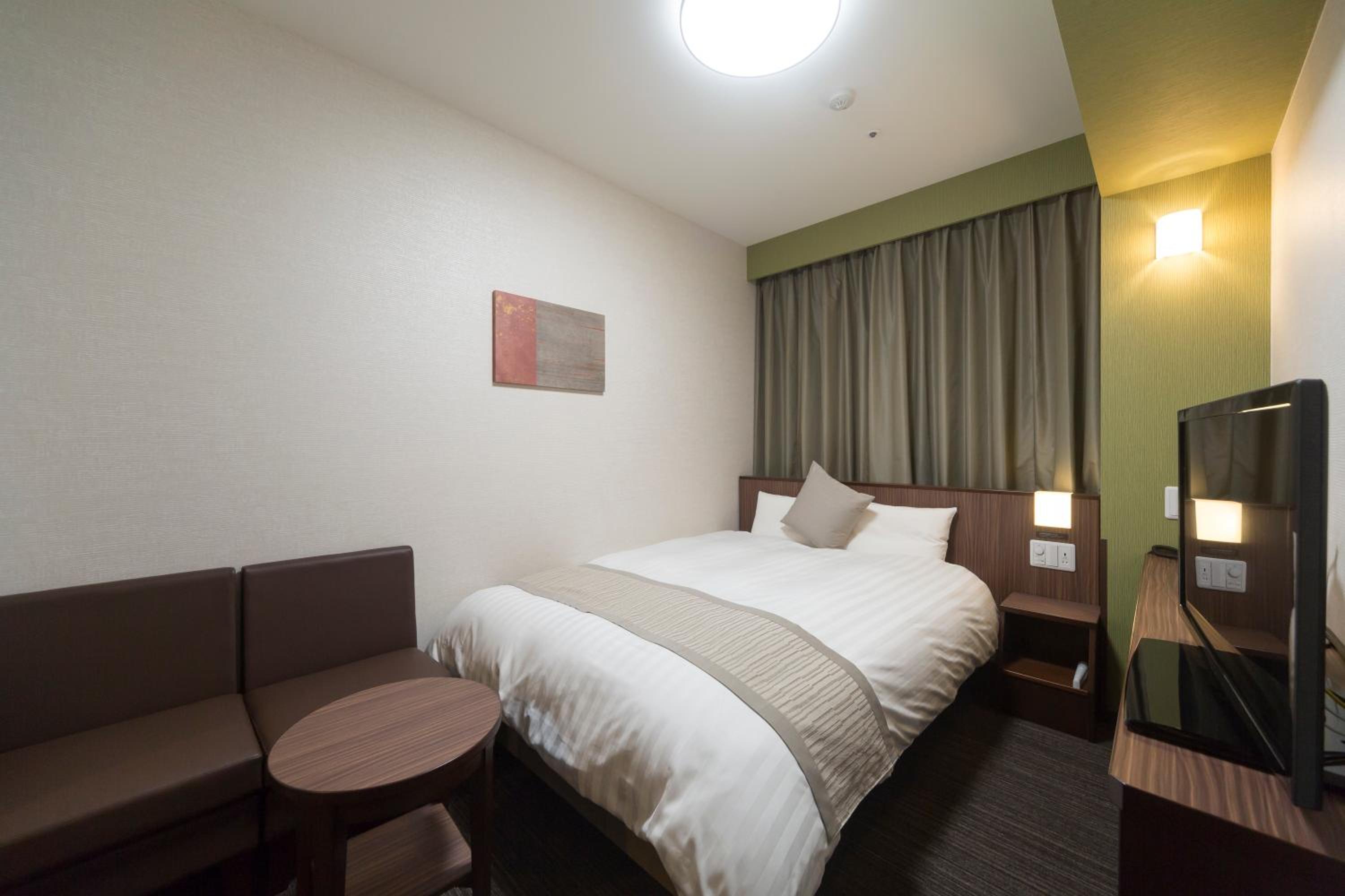 Non-Smoking Double Room, check-in from 15:00 / check-out until 13:00 (22-hour stay)