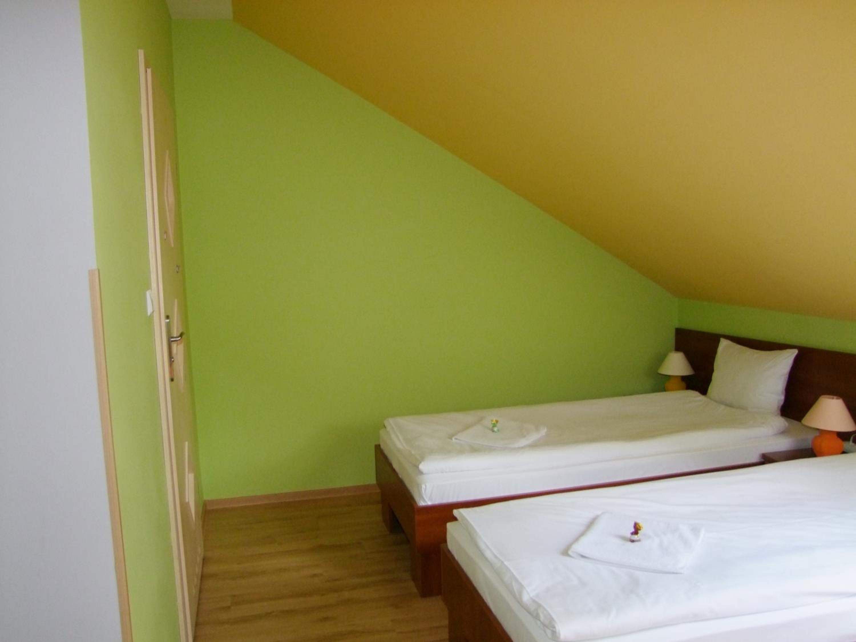 Triple Room with Private Bathroom photo 3