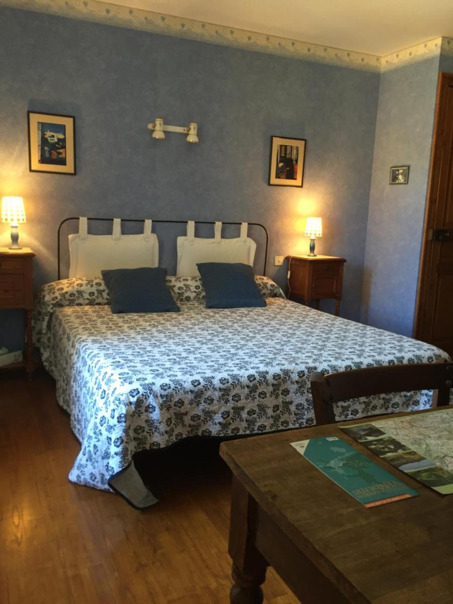 Double Room with Private Bathroom photo 3