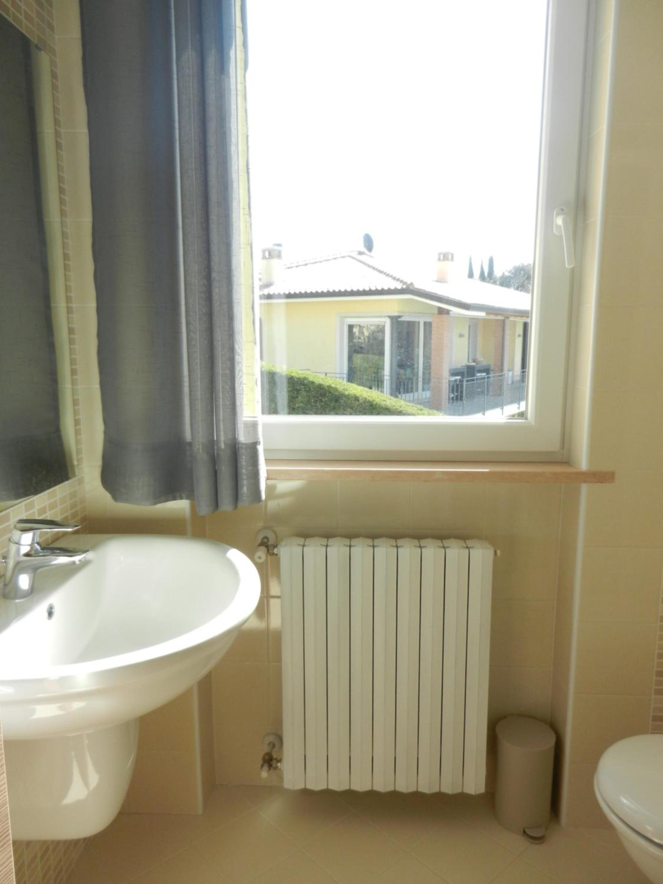 Apartment with Lake View photo 3