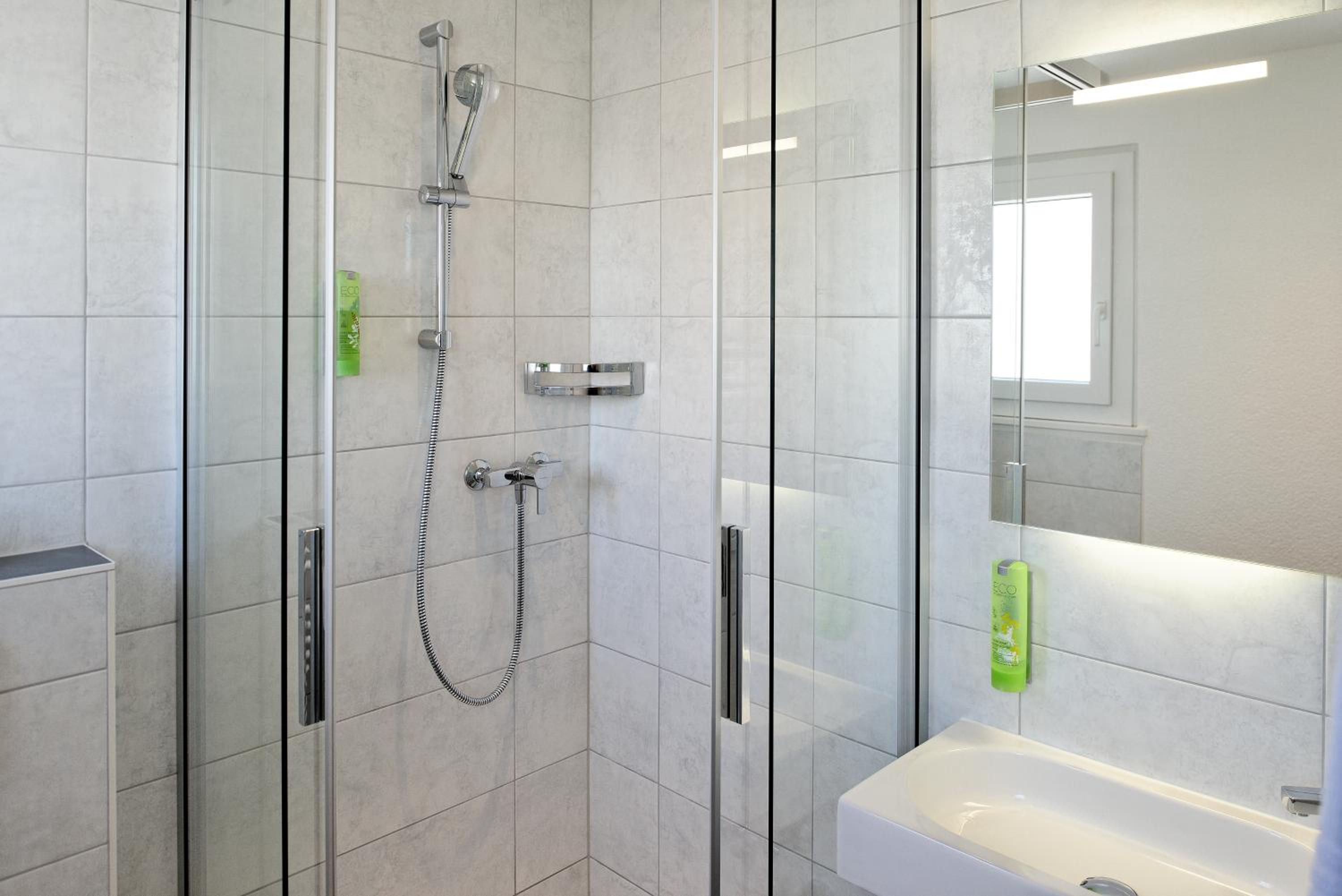 Modern Double Room photo 2