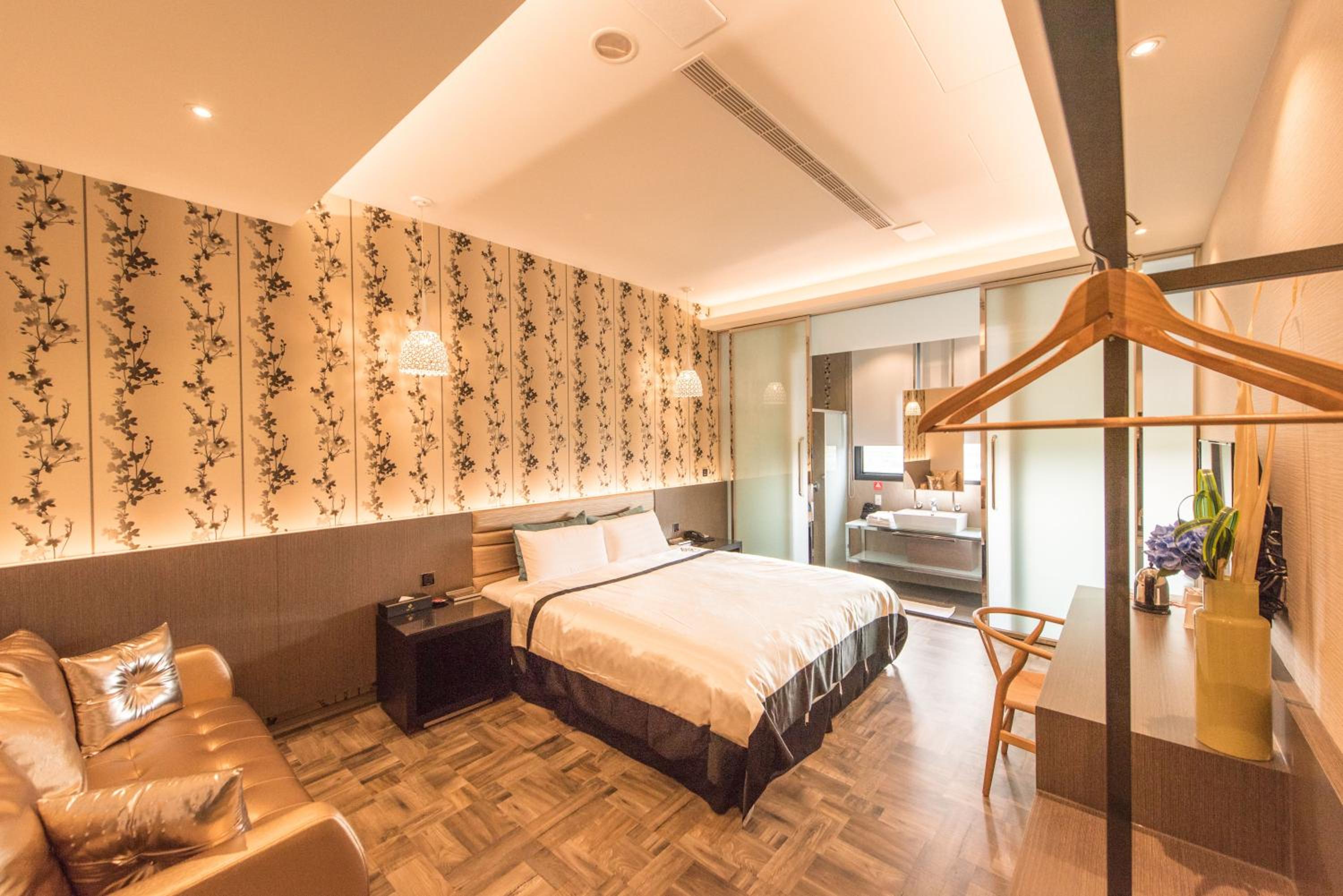 Standard Double Room (Early check-in from 18:00)