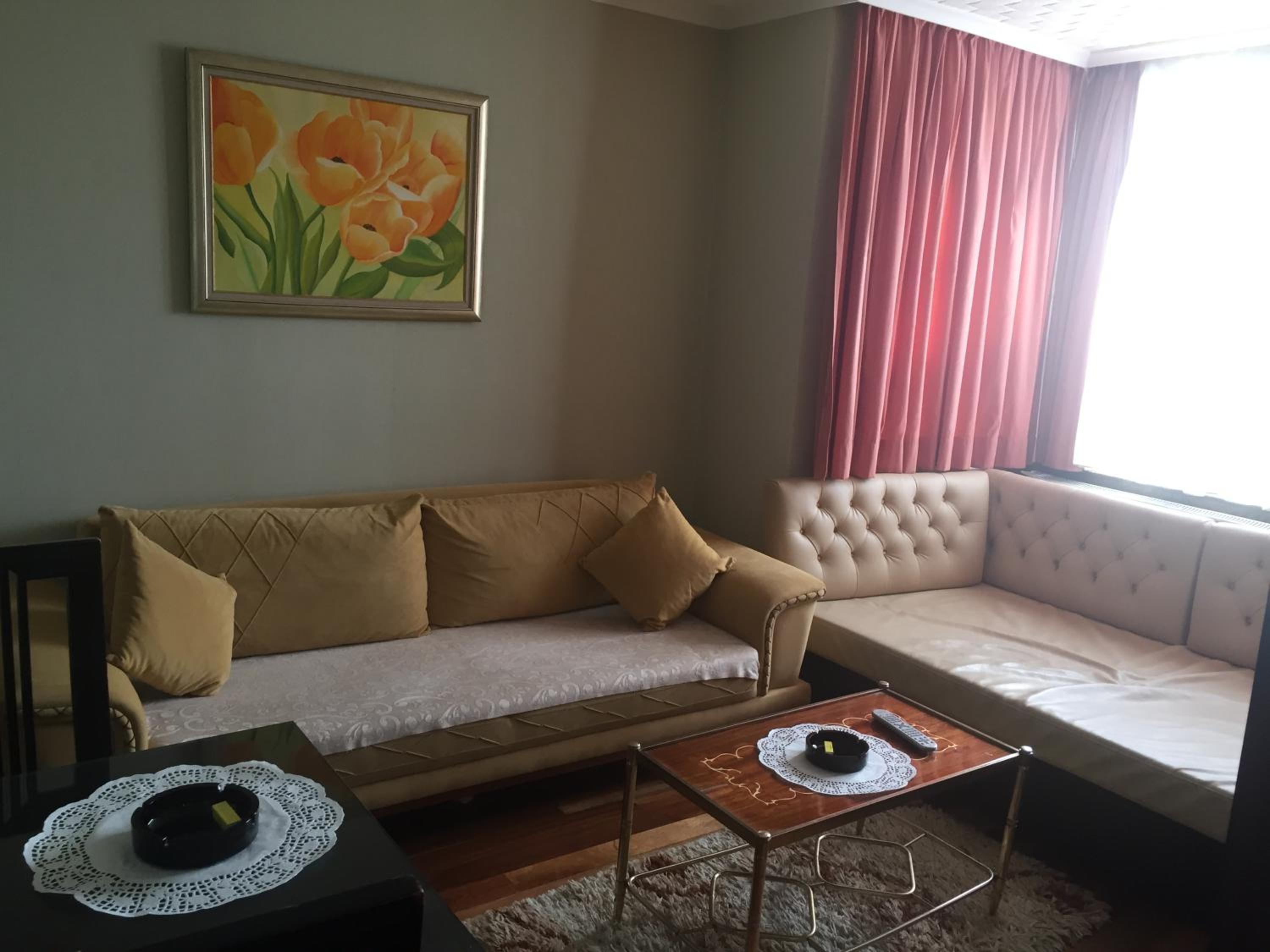 Suite with Lake View