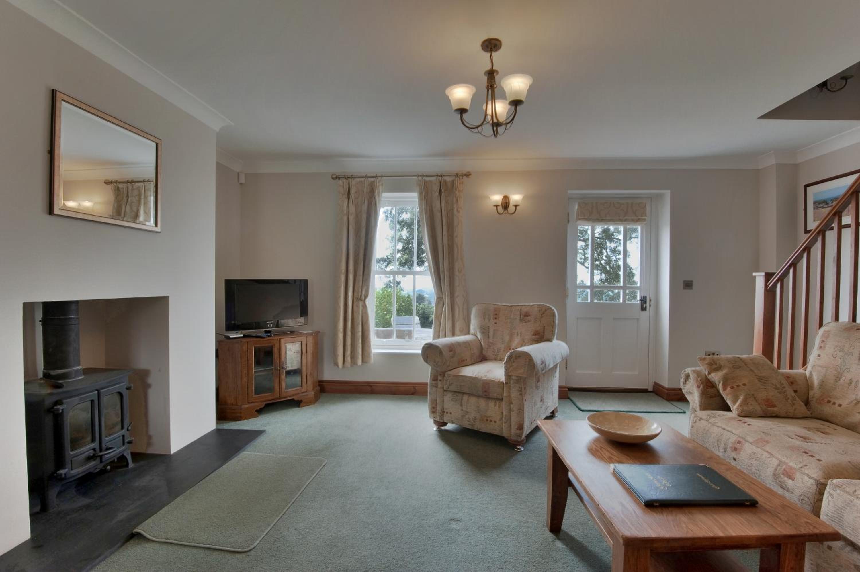 Two-Bedroom Cottage (No dogs)  photo 3