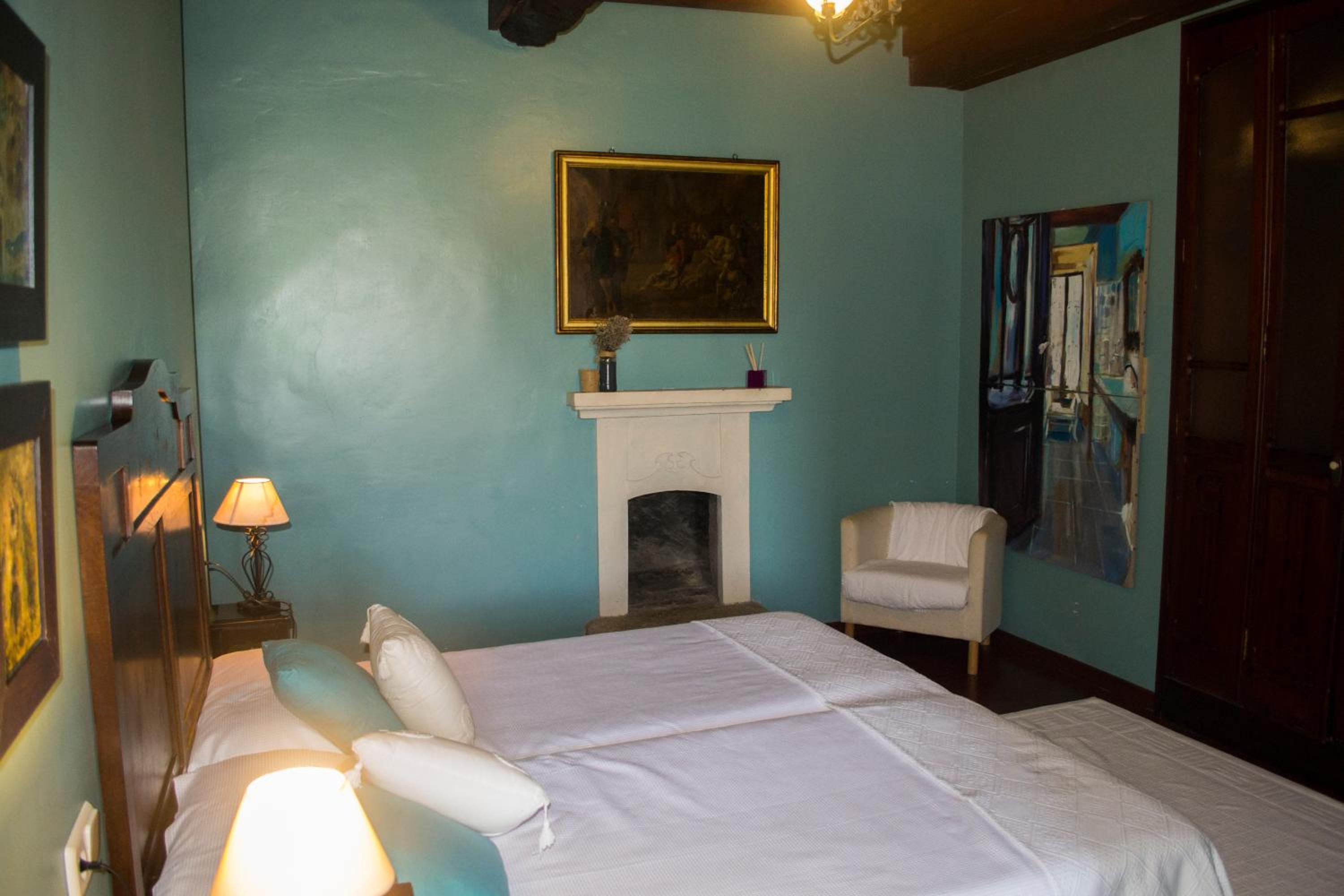 Superior Double or Twin Room - Photo 4