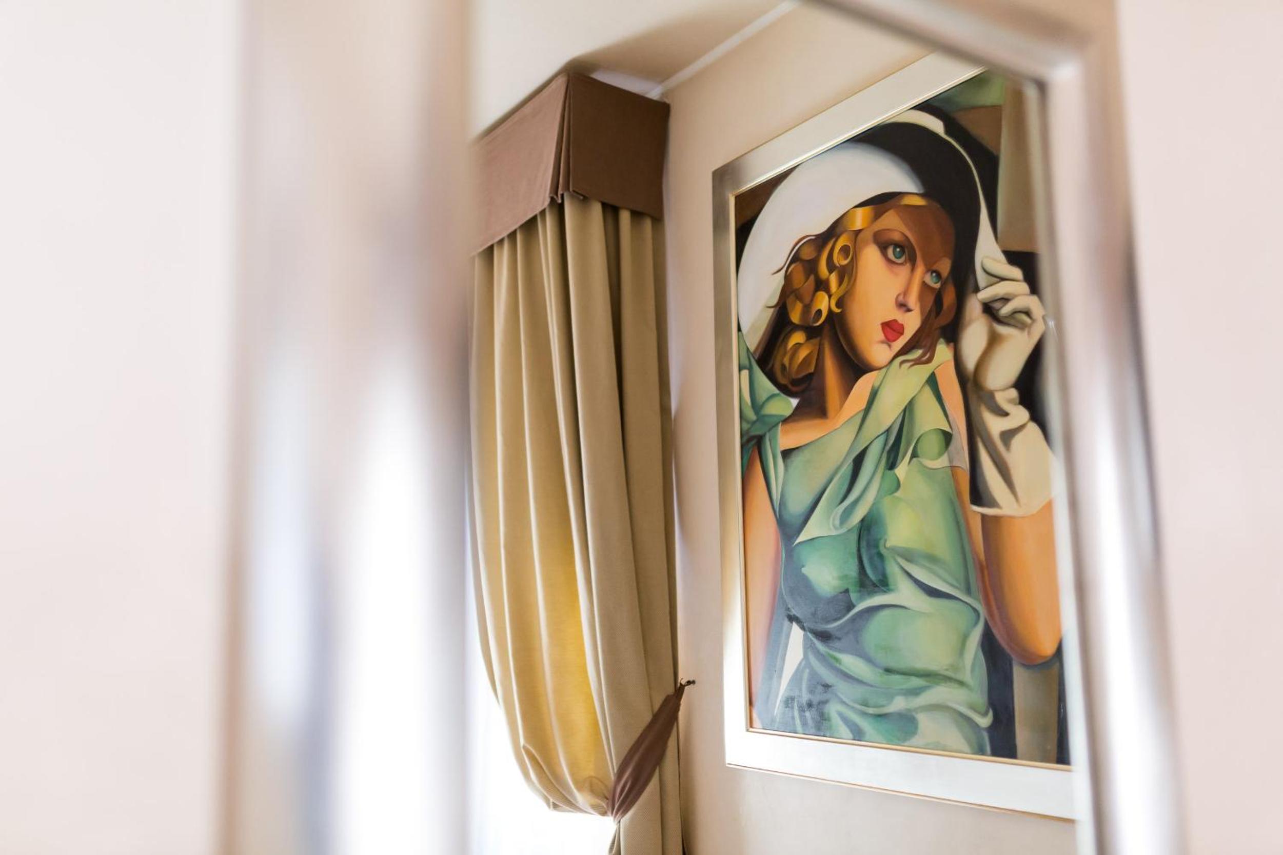 Deluxe Double or Twin Room