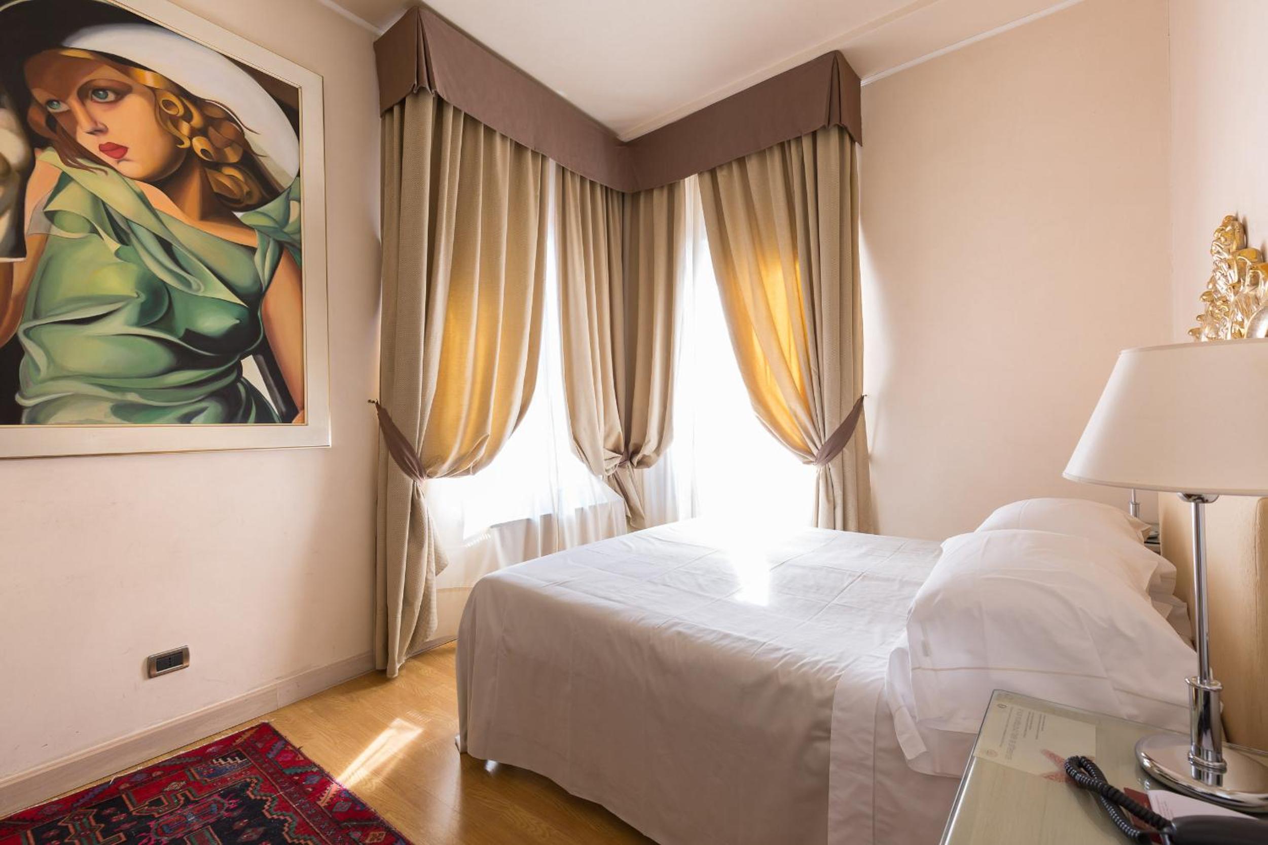 Deluxe Double or Twin Room