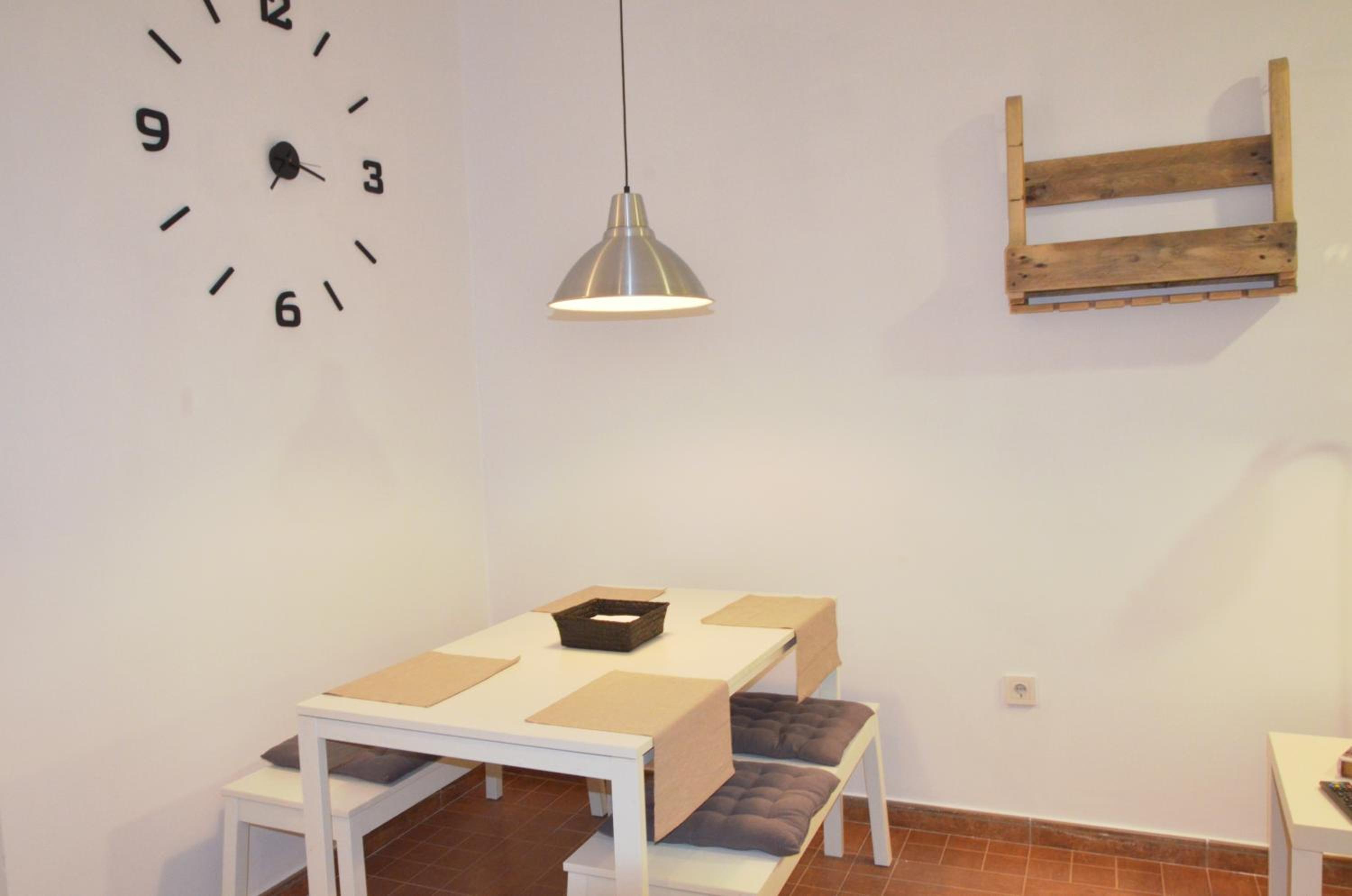 One-Bedroom Apartment - Photo 4