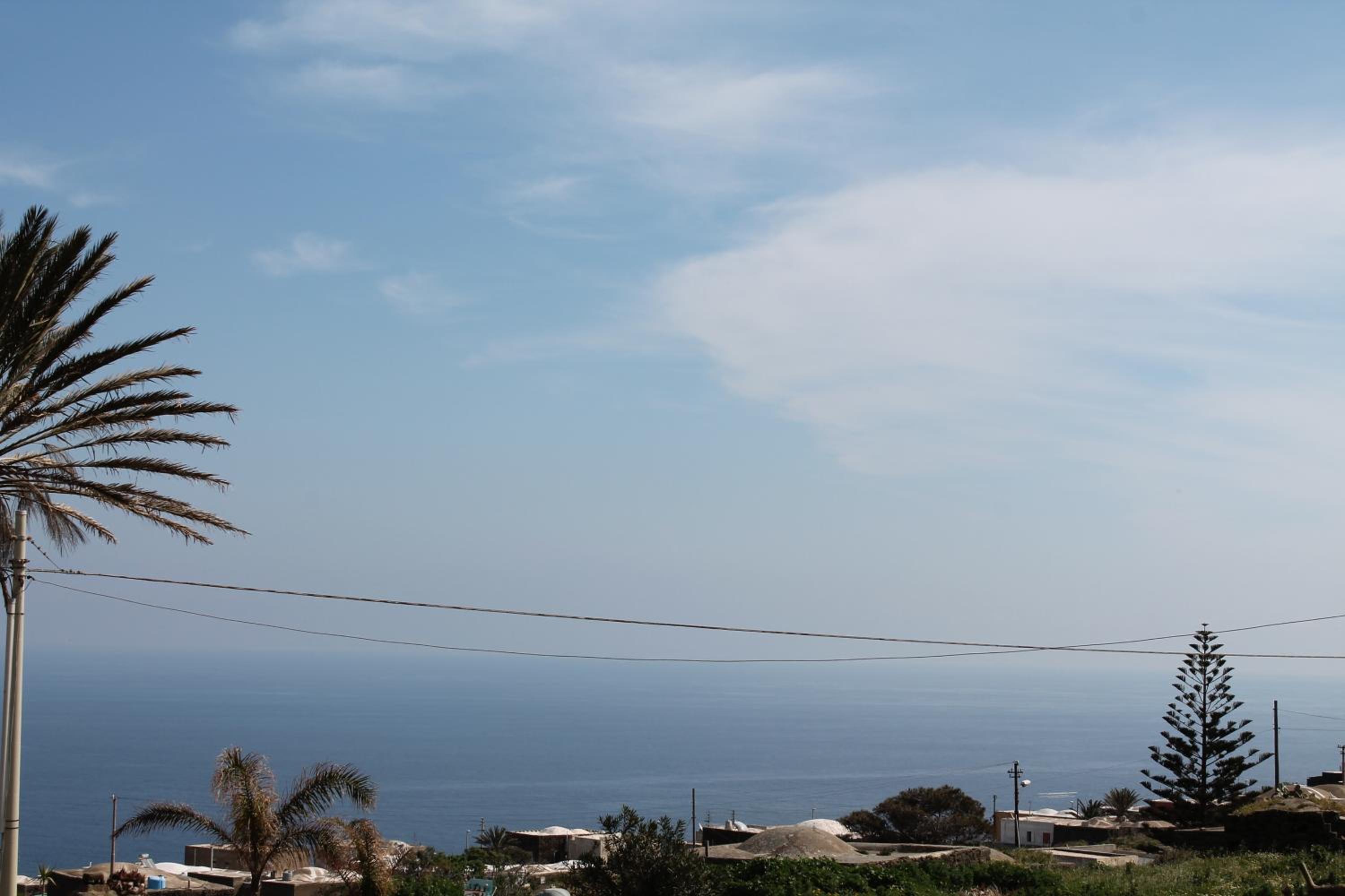Apartment with Sea View photo 2