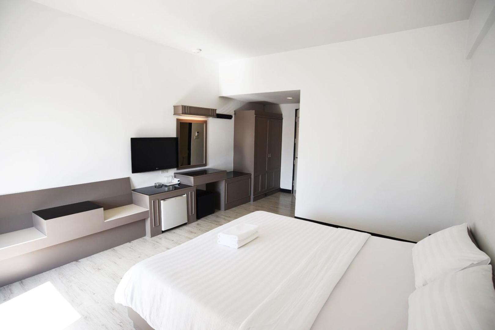 Standard Double Room photo 3