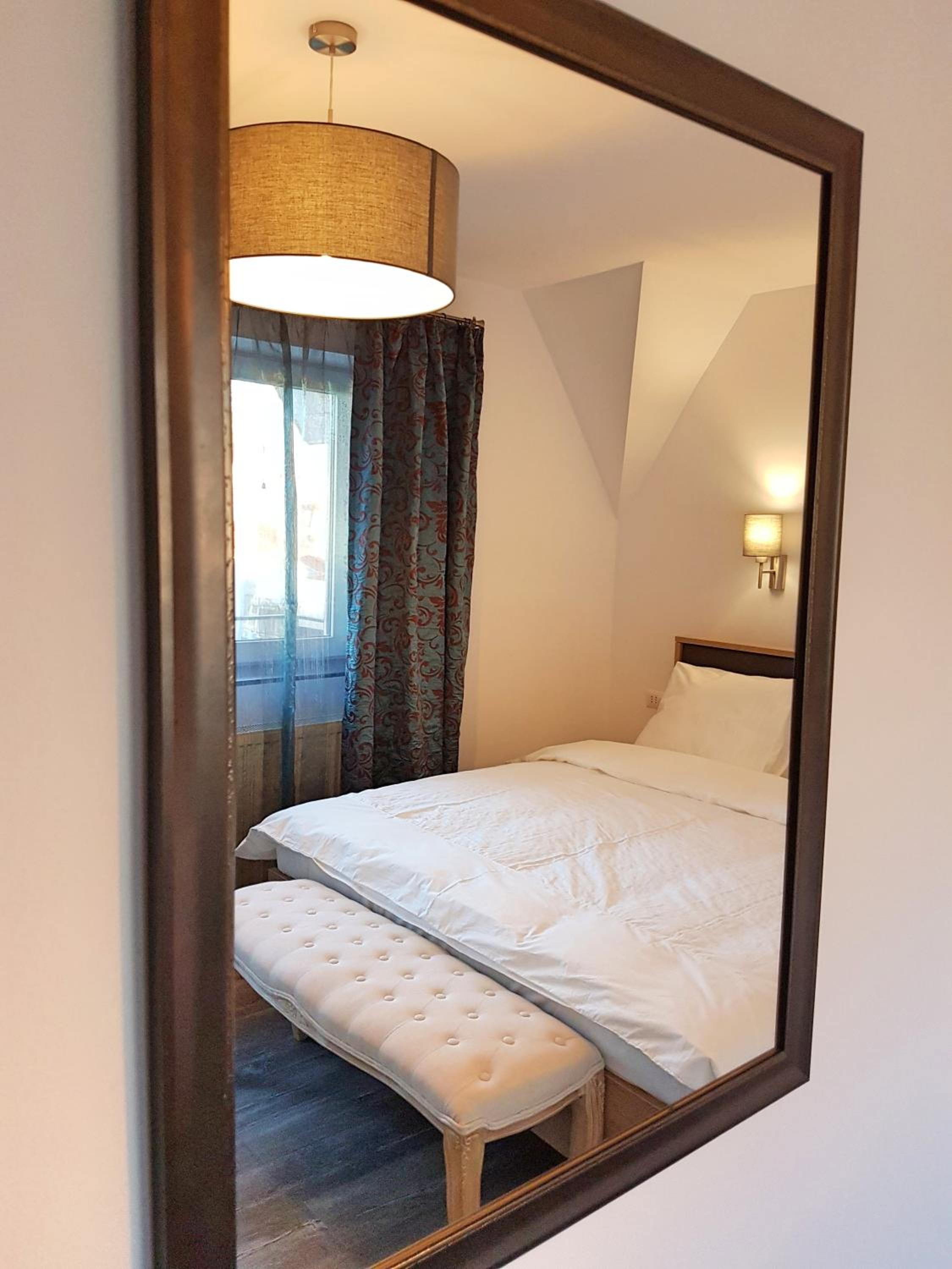 Double Room - Photo 7