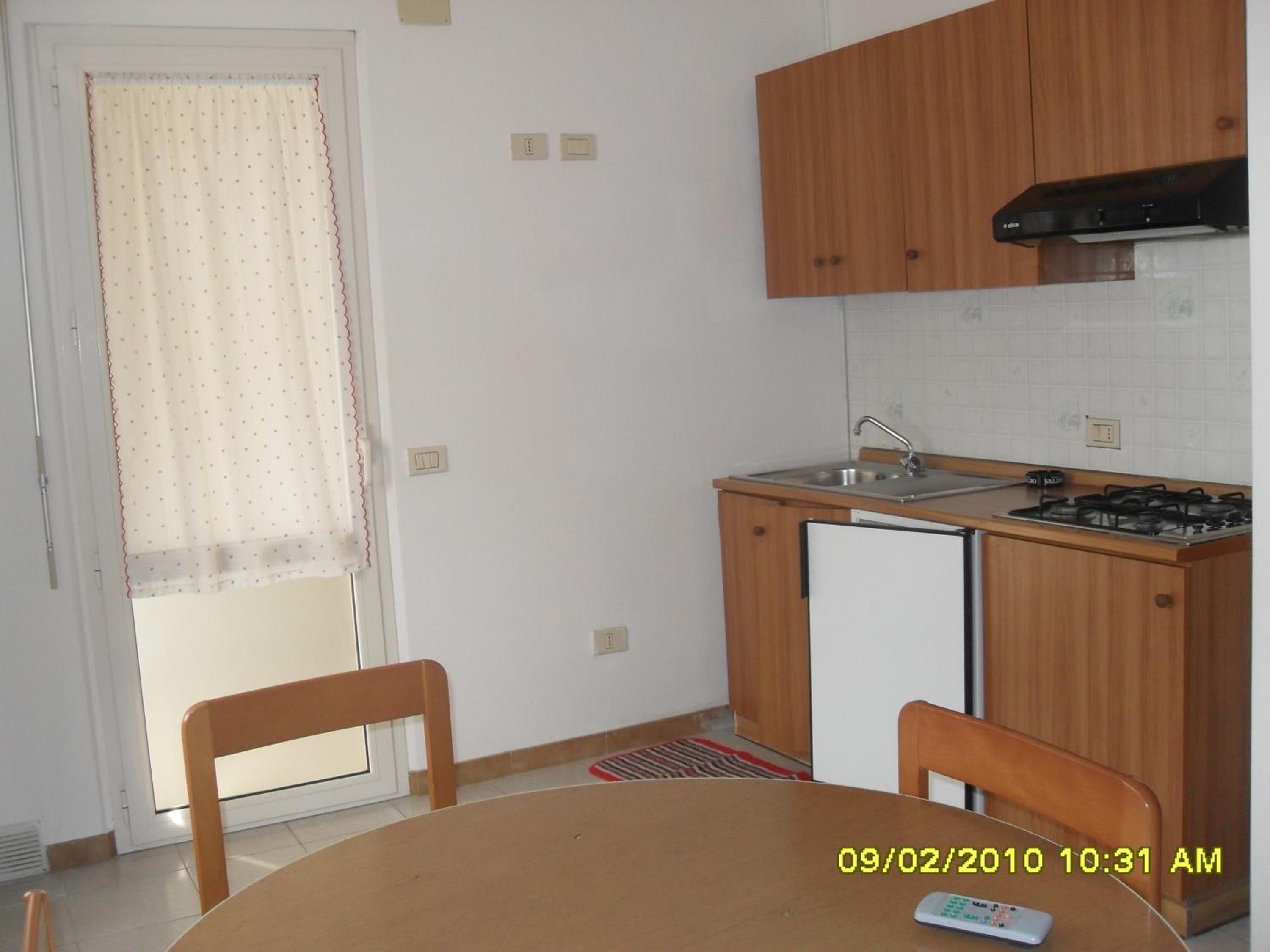 Two-Bedroom Apartment - Photo 4
