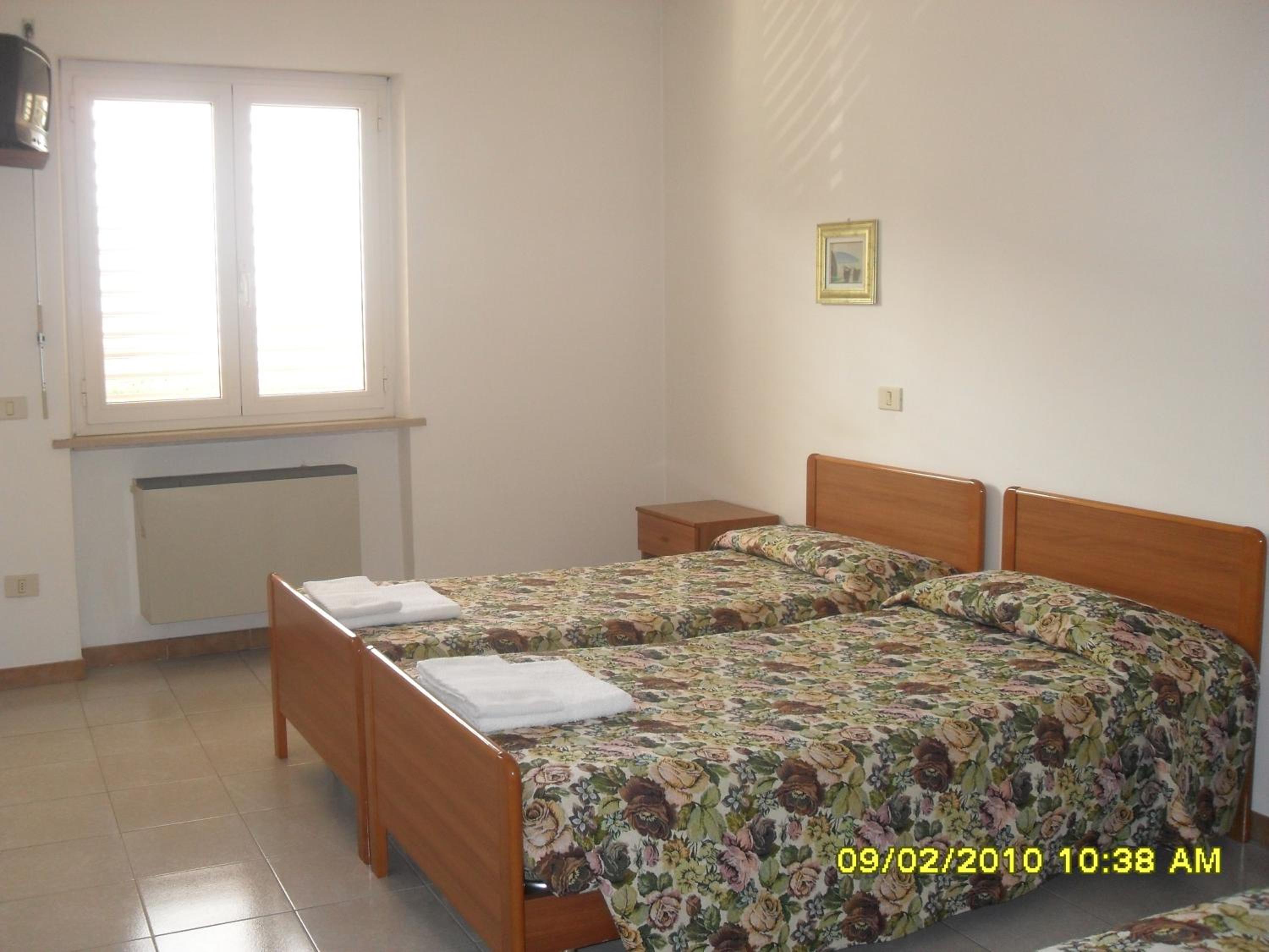 Two-Bedroom Apartment - Photo 6
