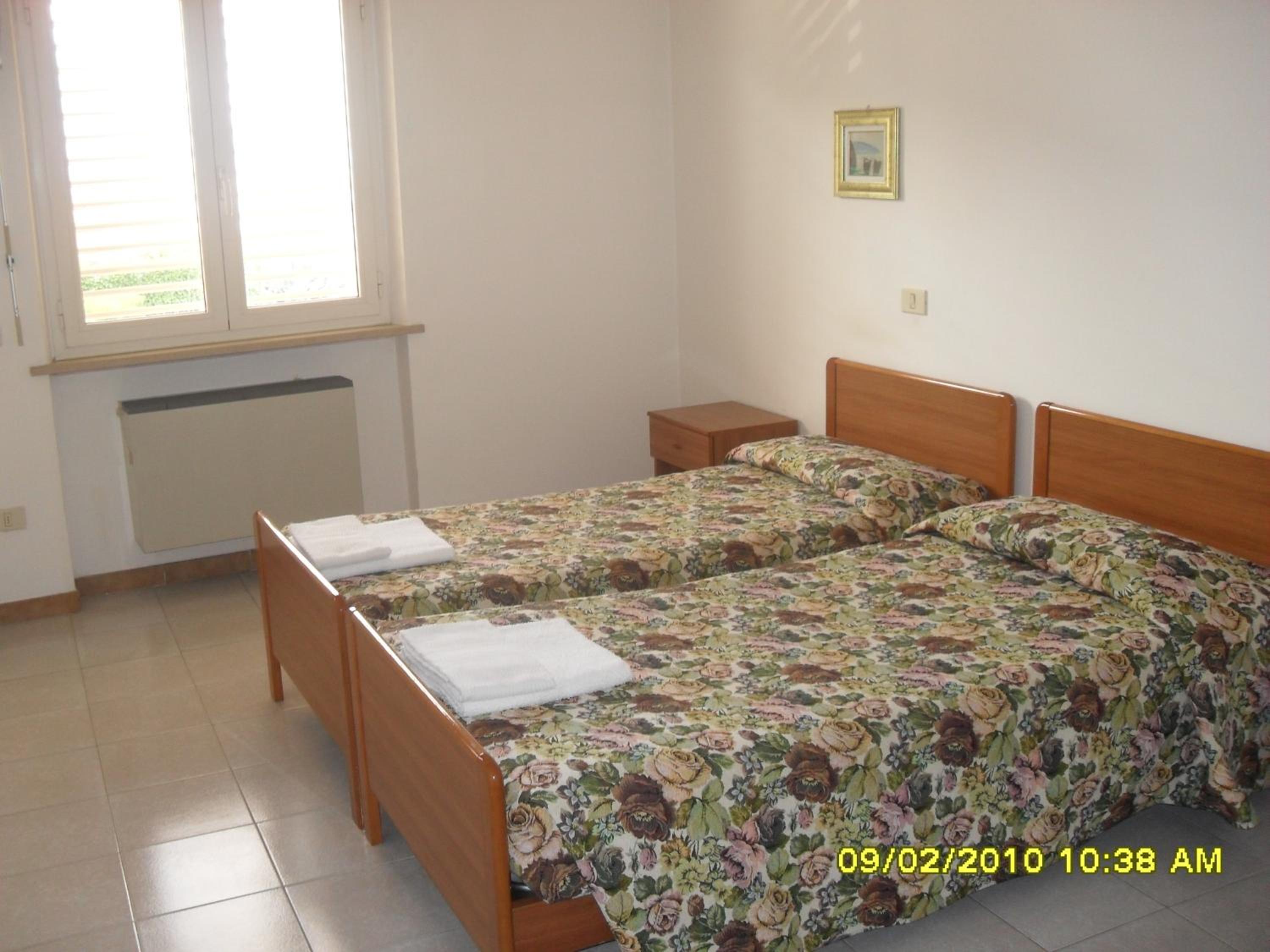 Two-Bedroom Apartment - Photo 13