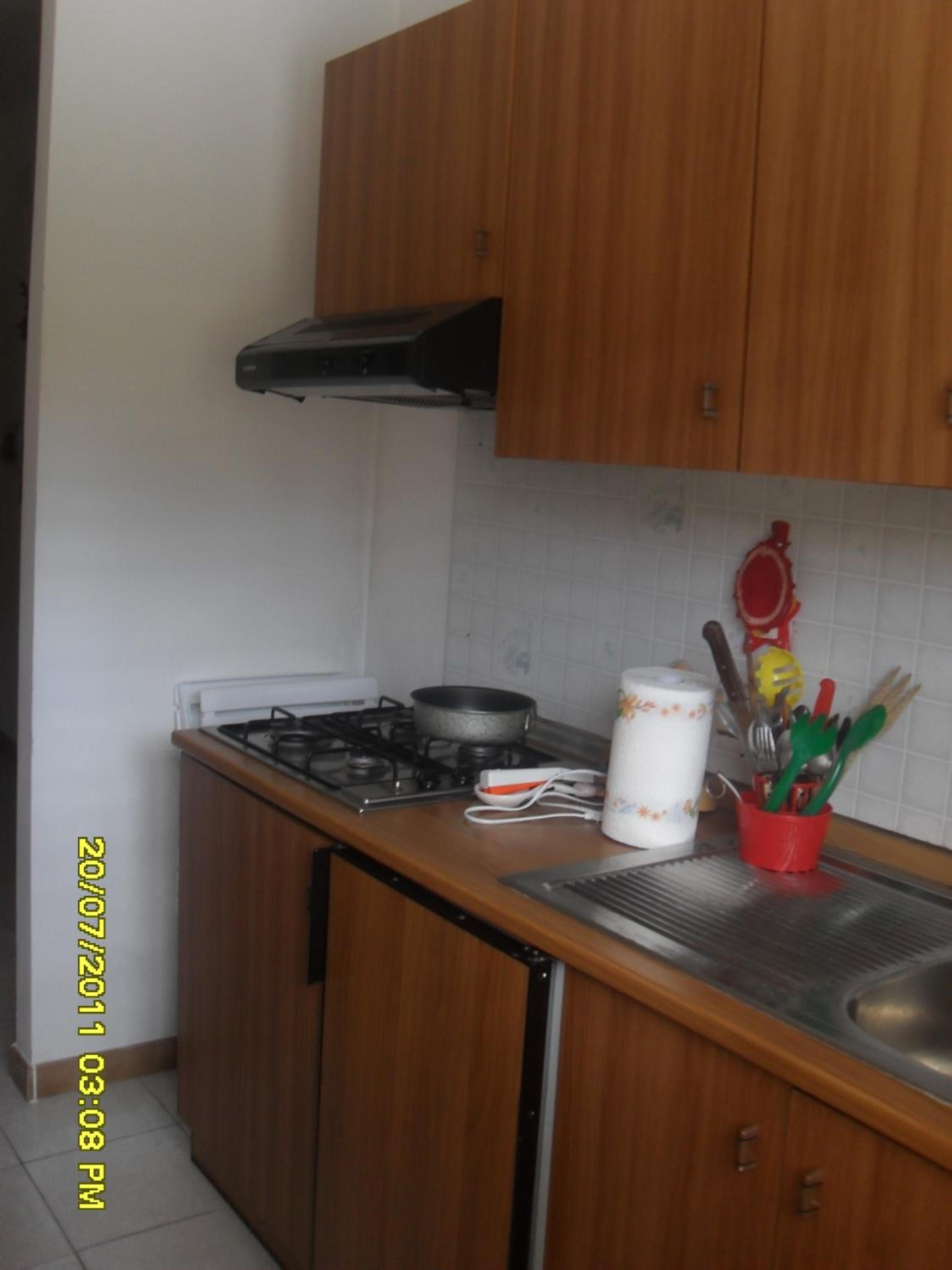 One-Bedroom Apartment - Photo 2