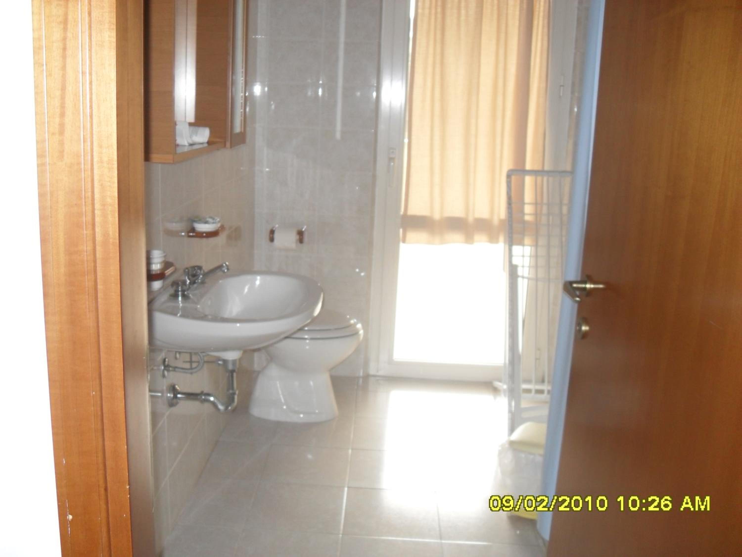 Two-Bedroom Apartment - Photo 5