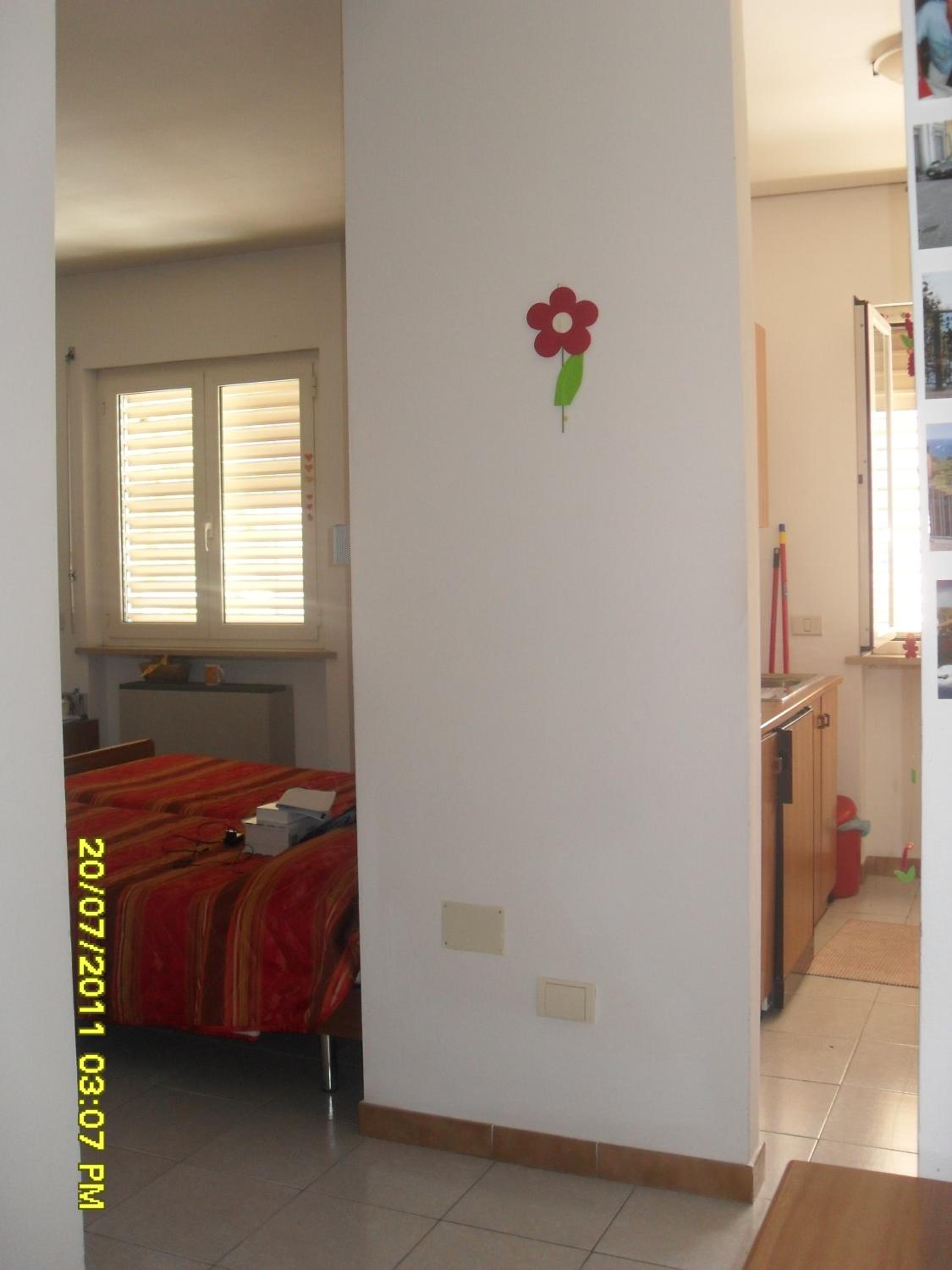 One-Bedroom Apartment - Photo 12