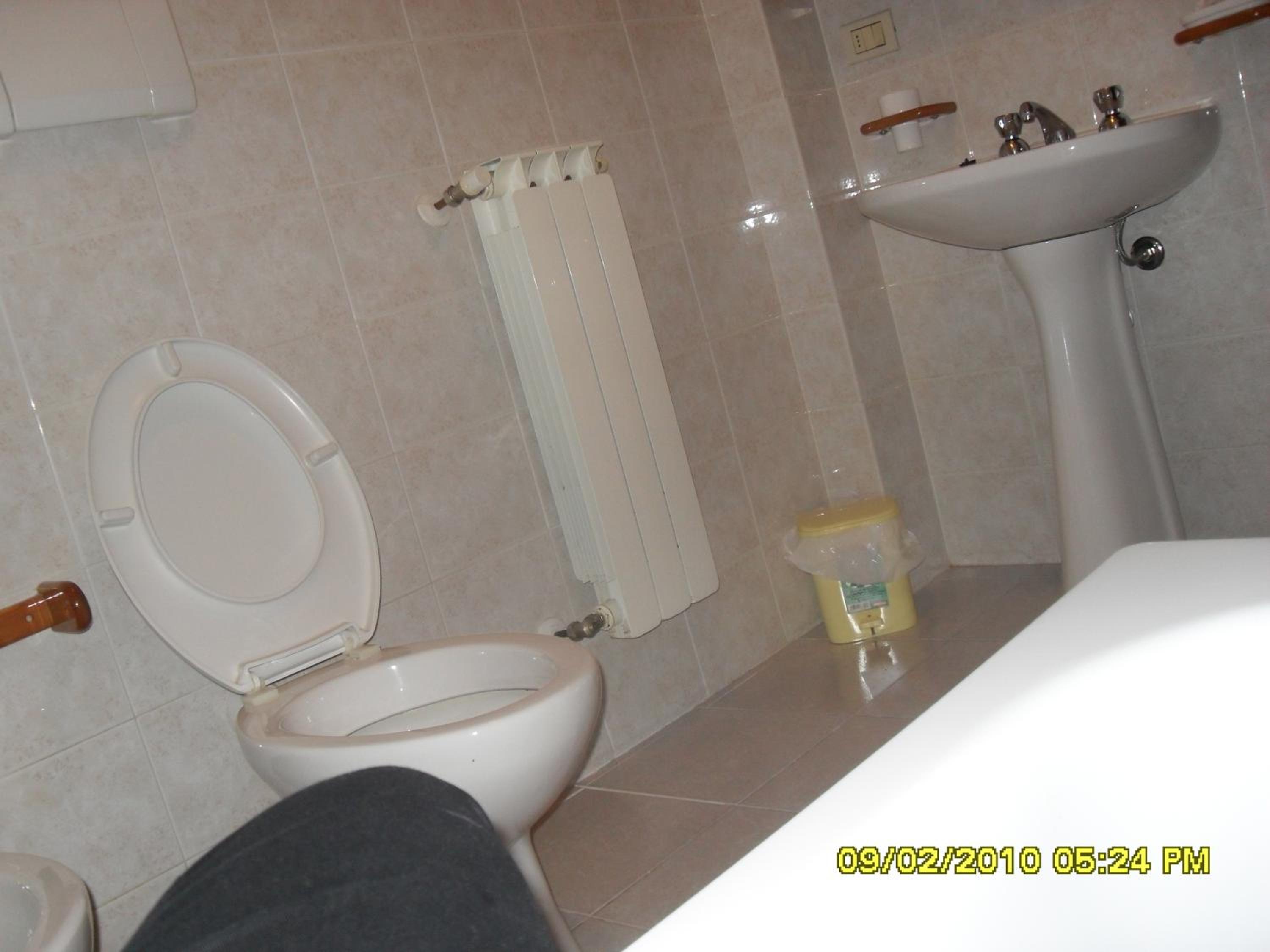 Two-Bedroom Apartment - Photo 15
