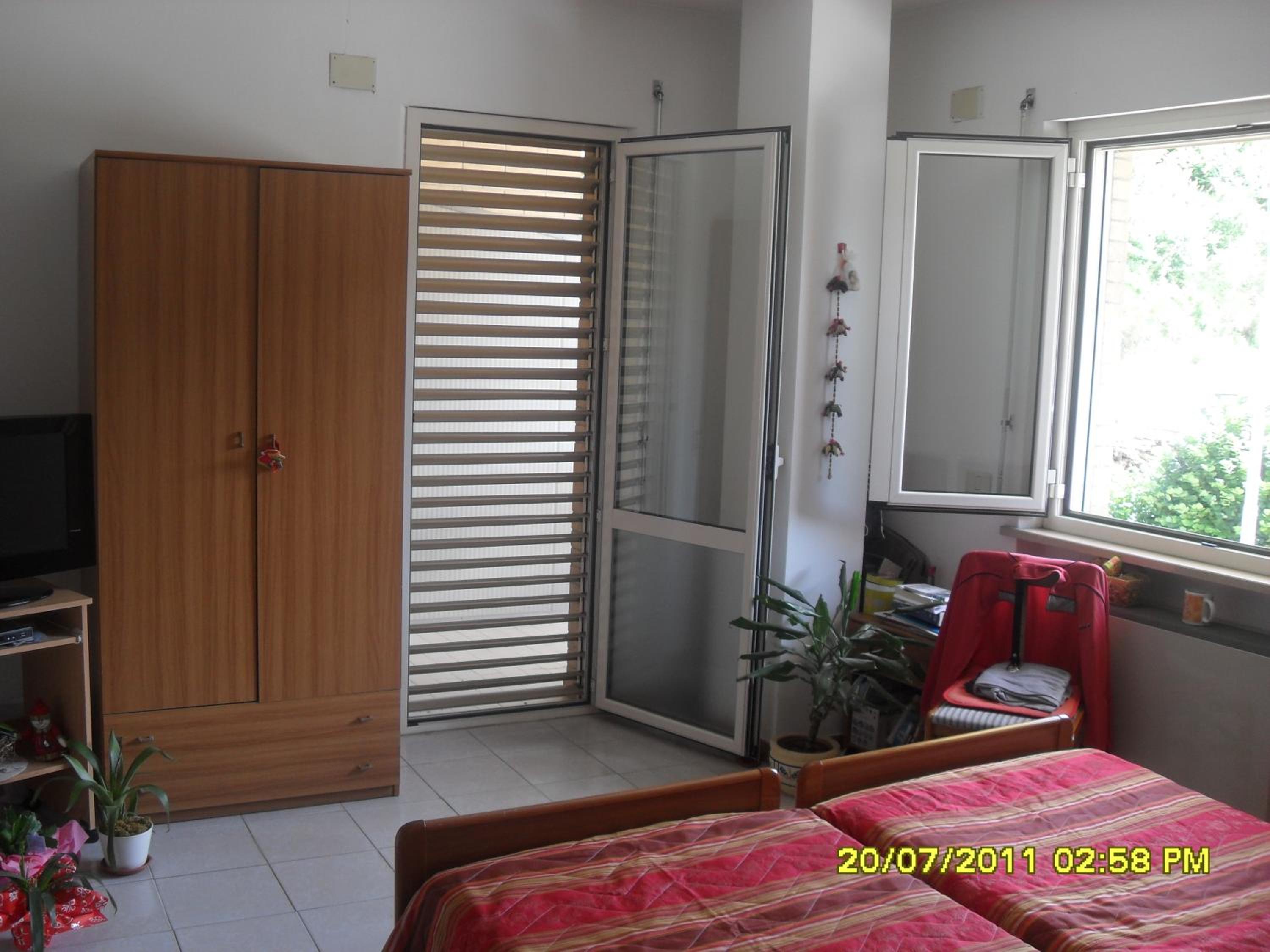 One-Bedroom Apartment - Photo 13