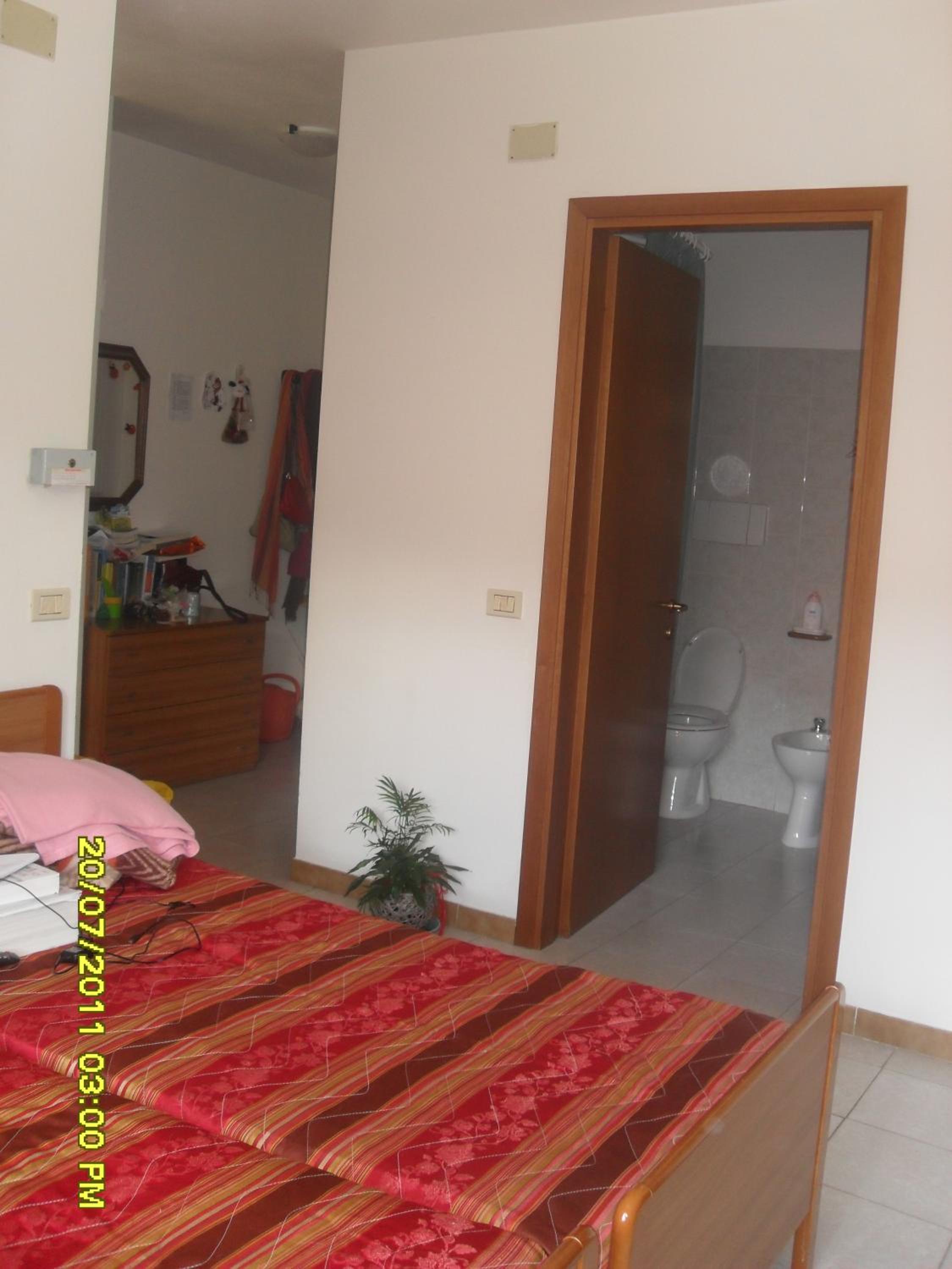 One-Bedroom Apartment - Photo 14