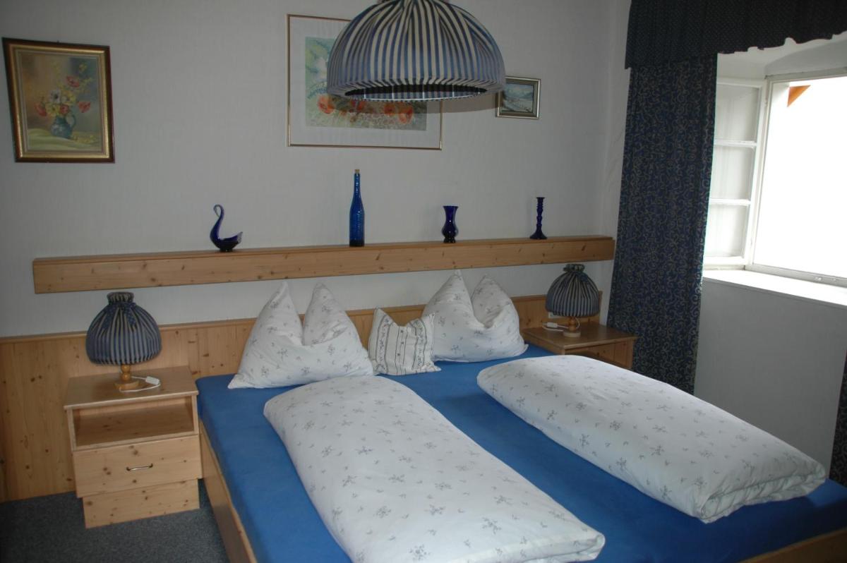 Double Room with Private Bathroom photo 3