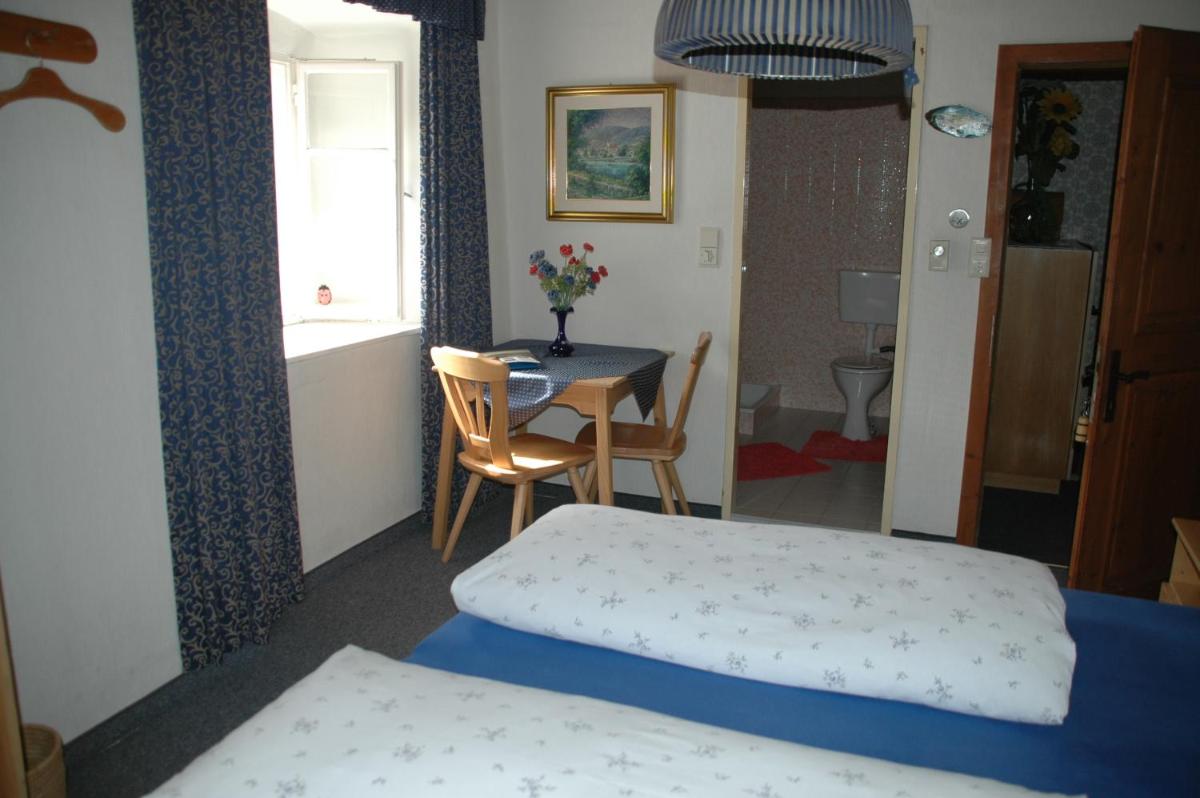 Double Room with Private Bathroom photo 2