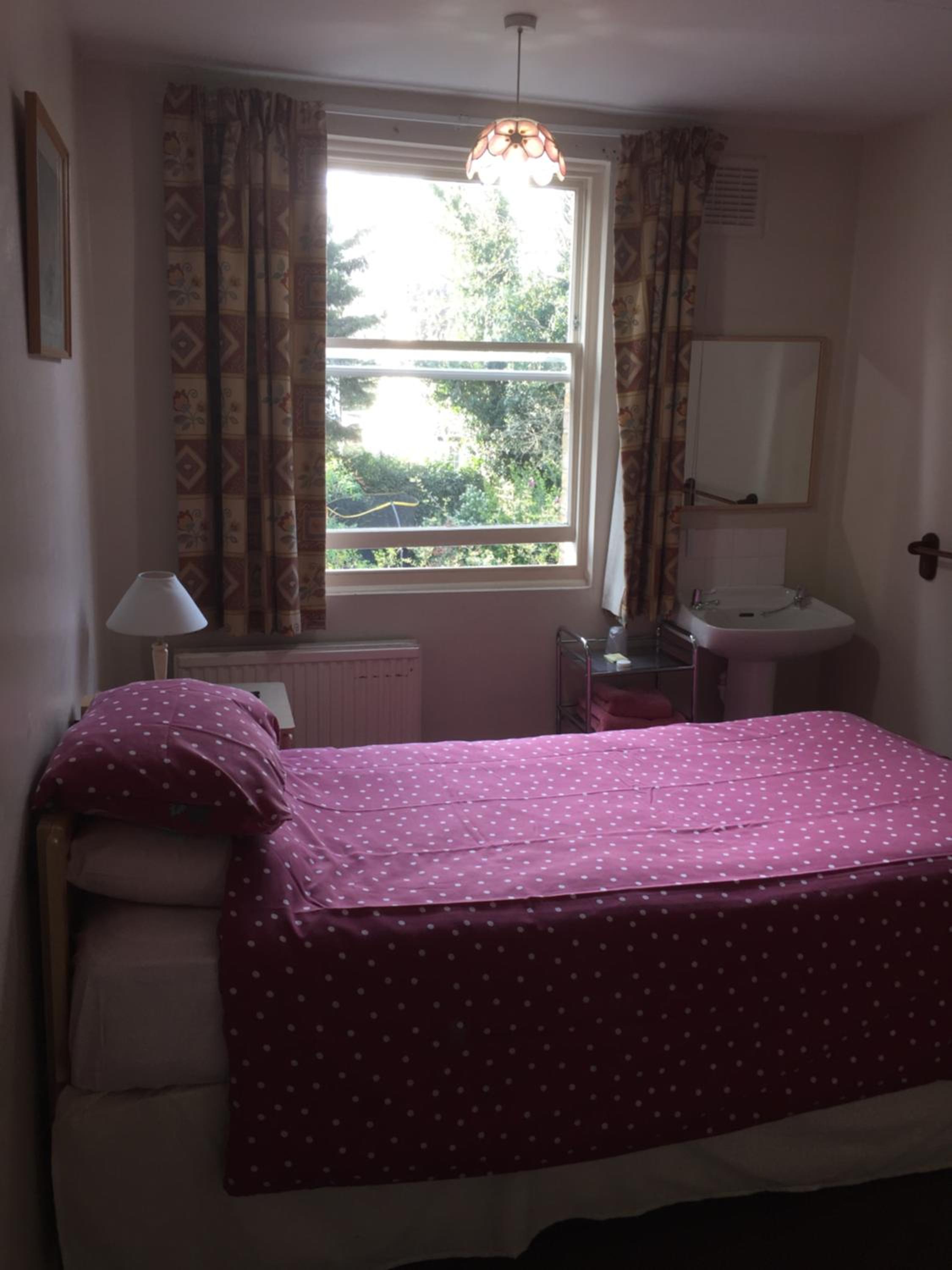 Single Room with Shared Bathroom photo 1