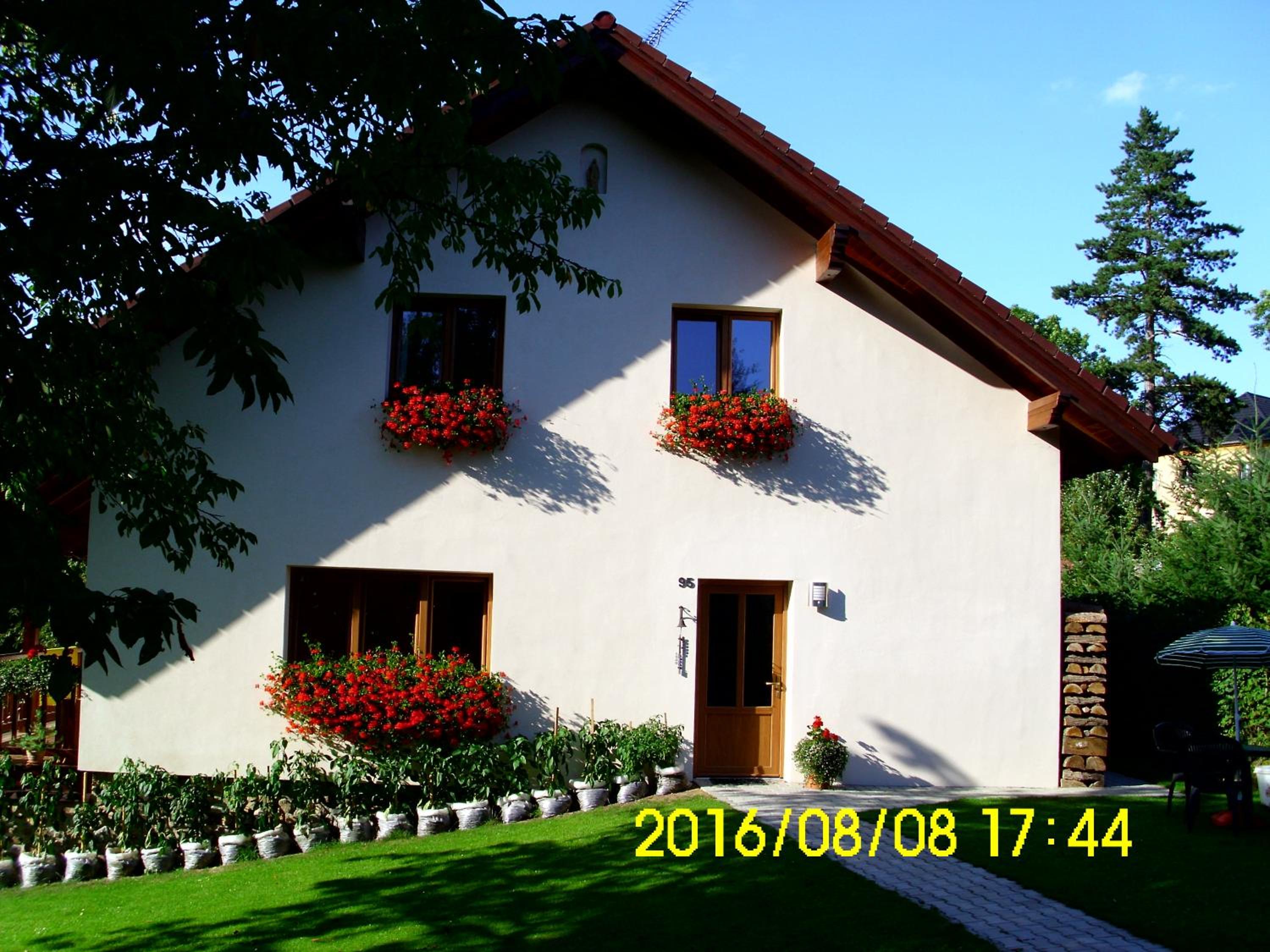 Apartment with Garden View photo 2