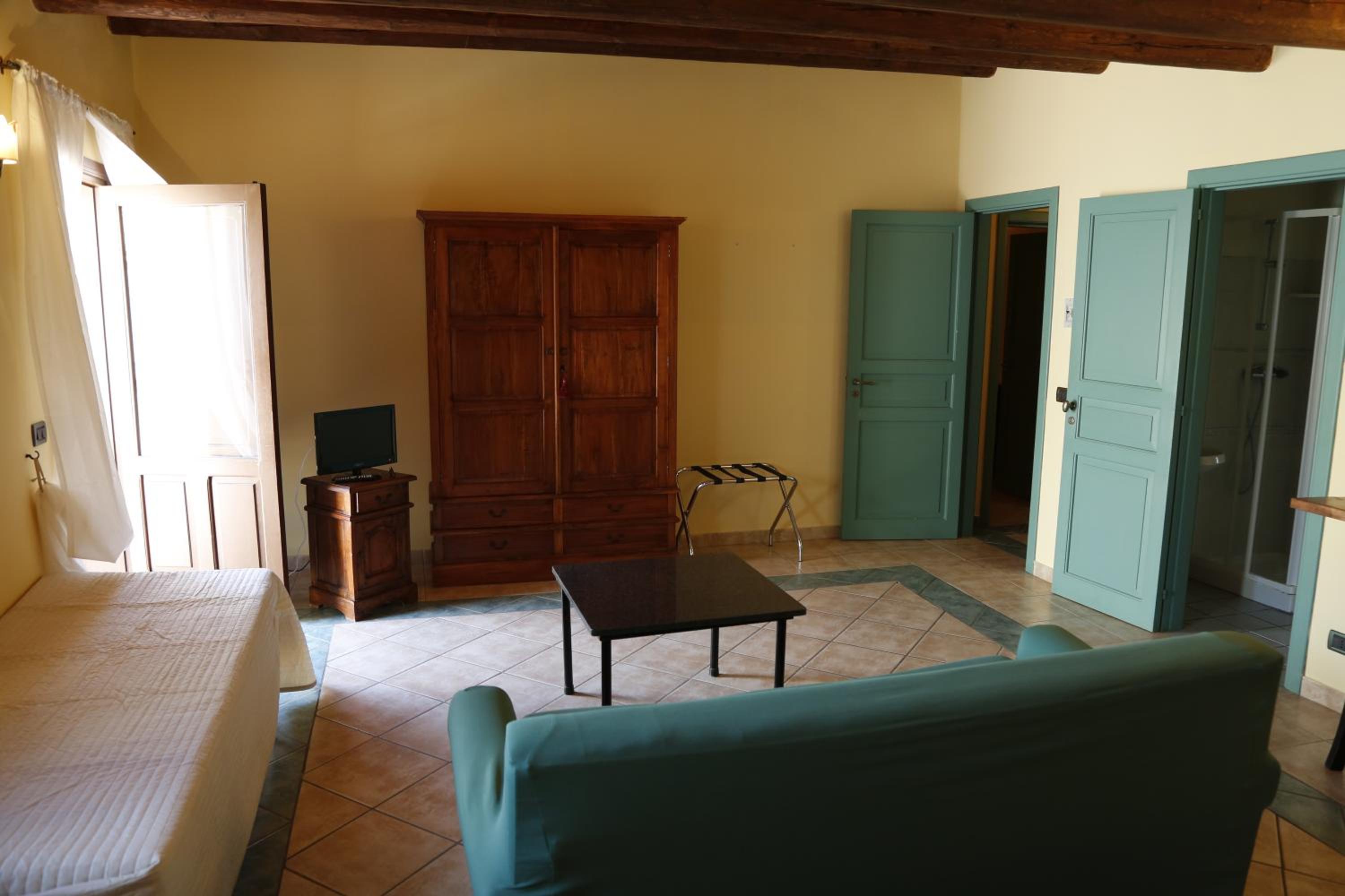 Quadruple Room with Terrace photo 2