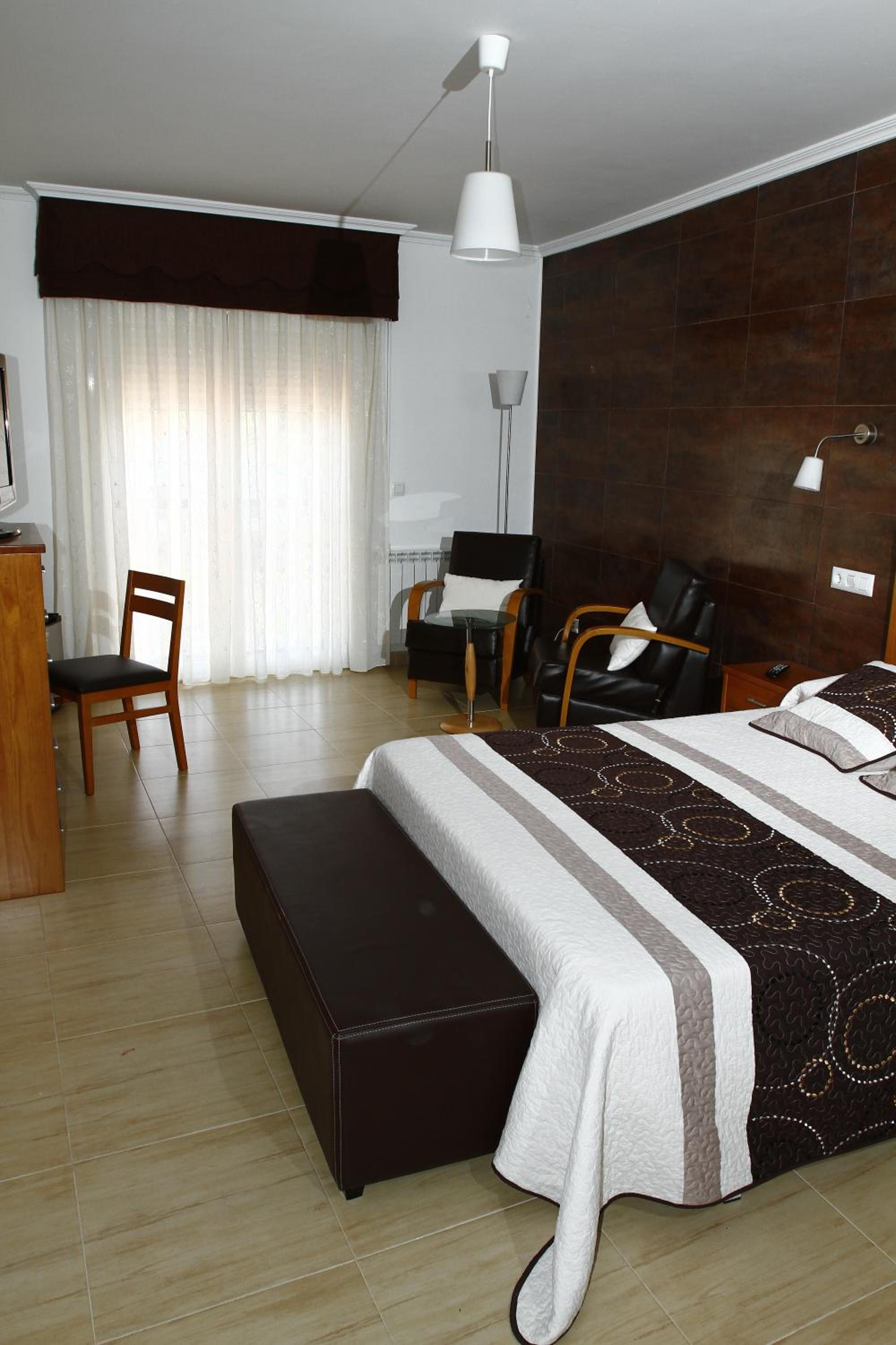 Quadruple Room with Bathroom photo 2