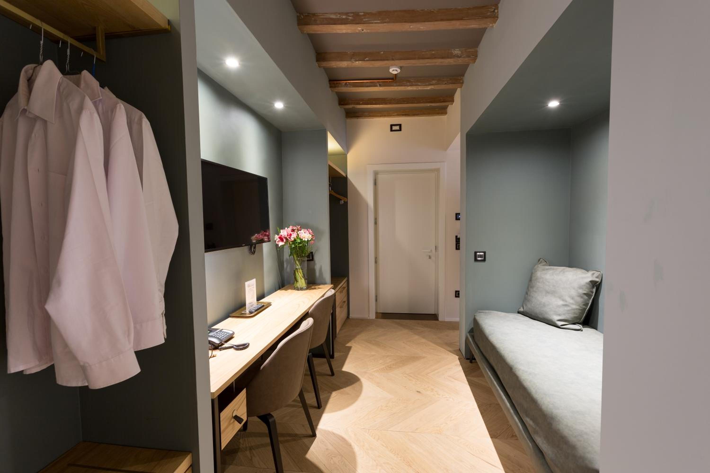 Premium Triple Room - Photo 6