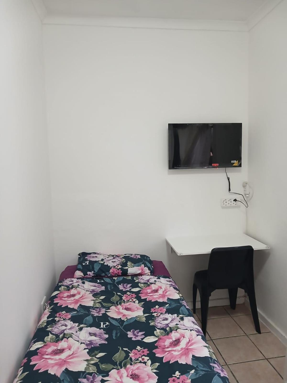 Budget Single Room