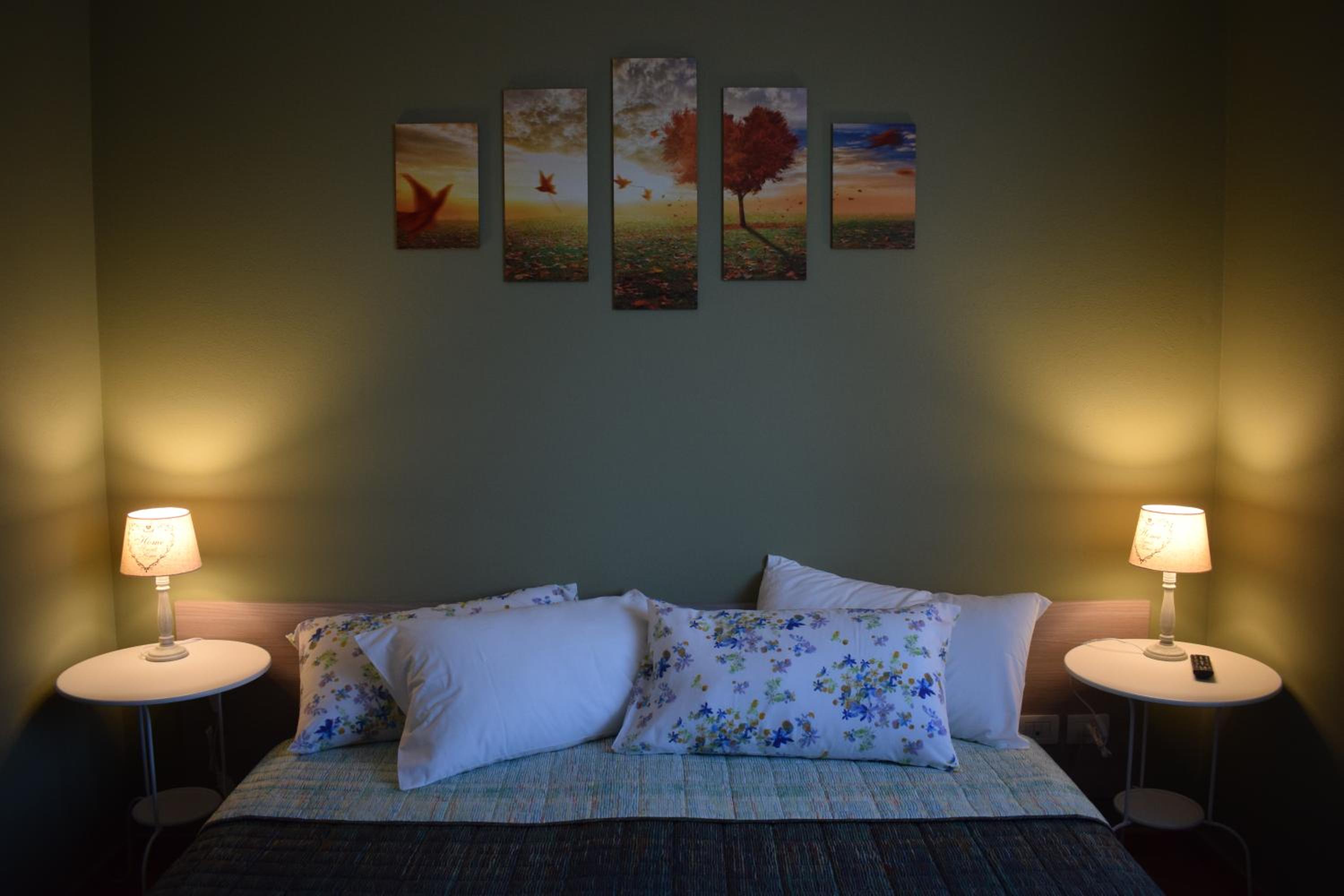 Double or Twin Room with Shared Bathroom photo 3