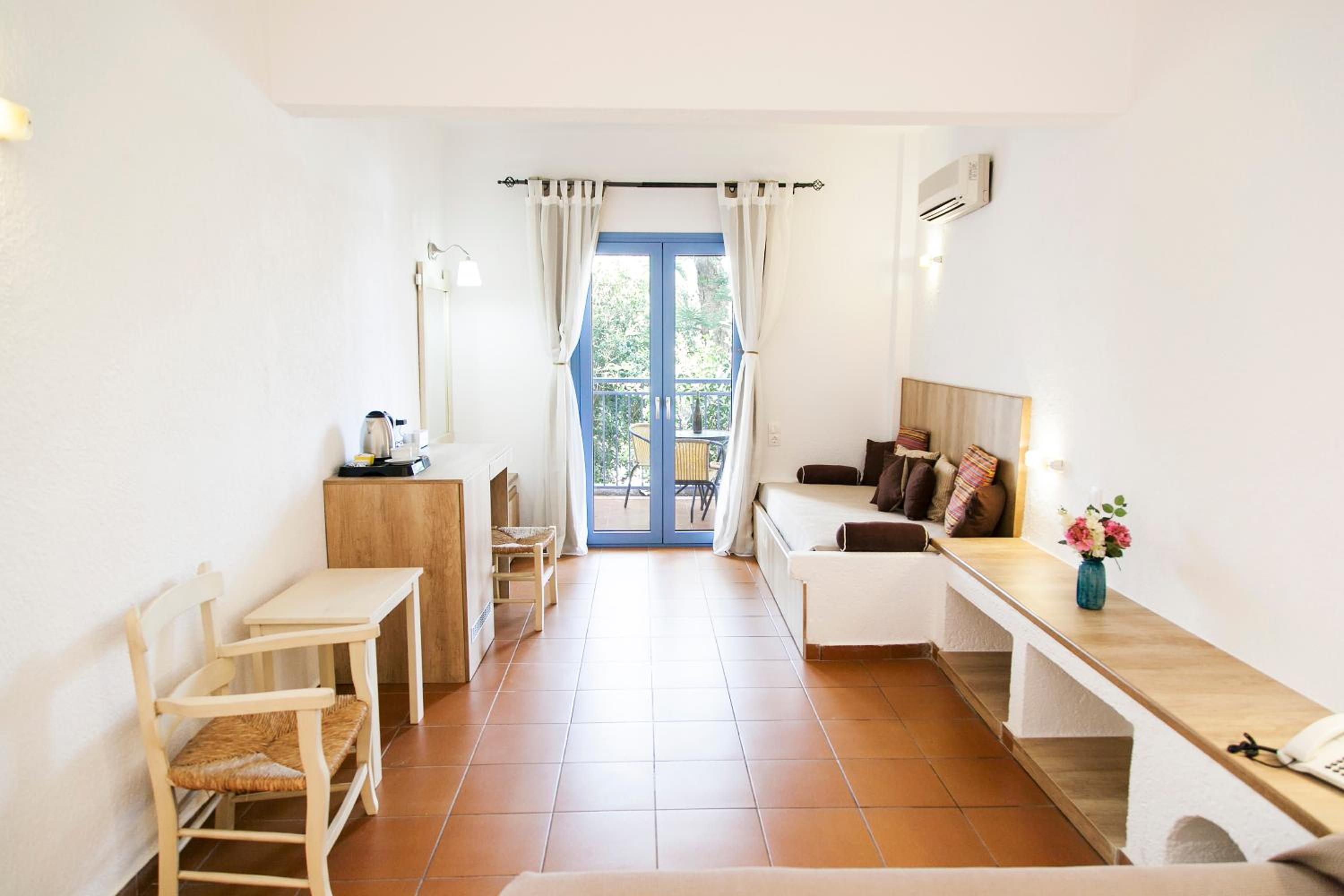 Superior Double Room - Photo 1