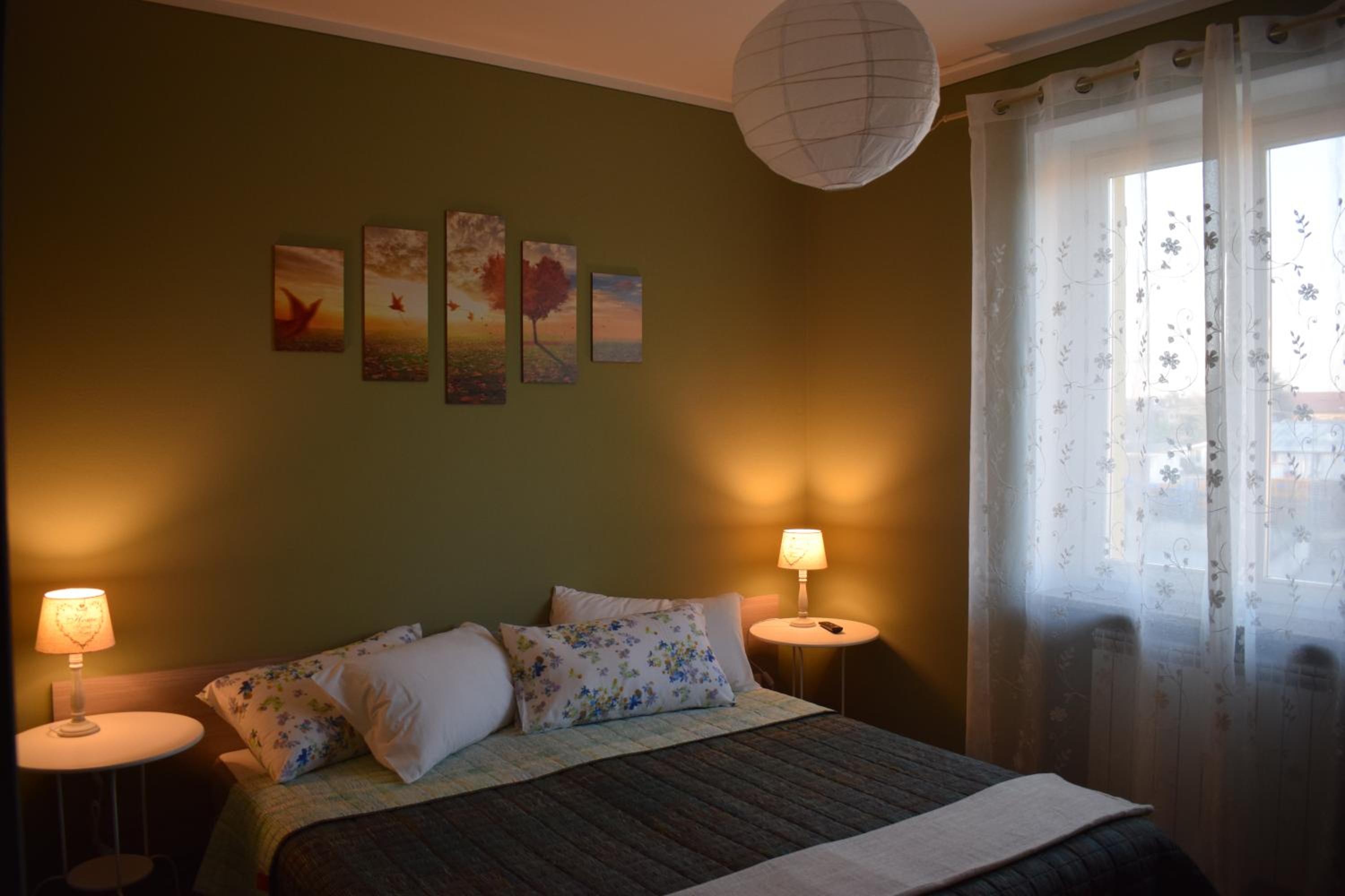 Double or Twin Room with Shared Bathroom photo 1