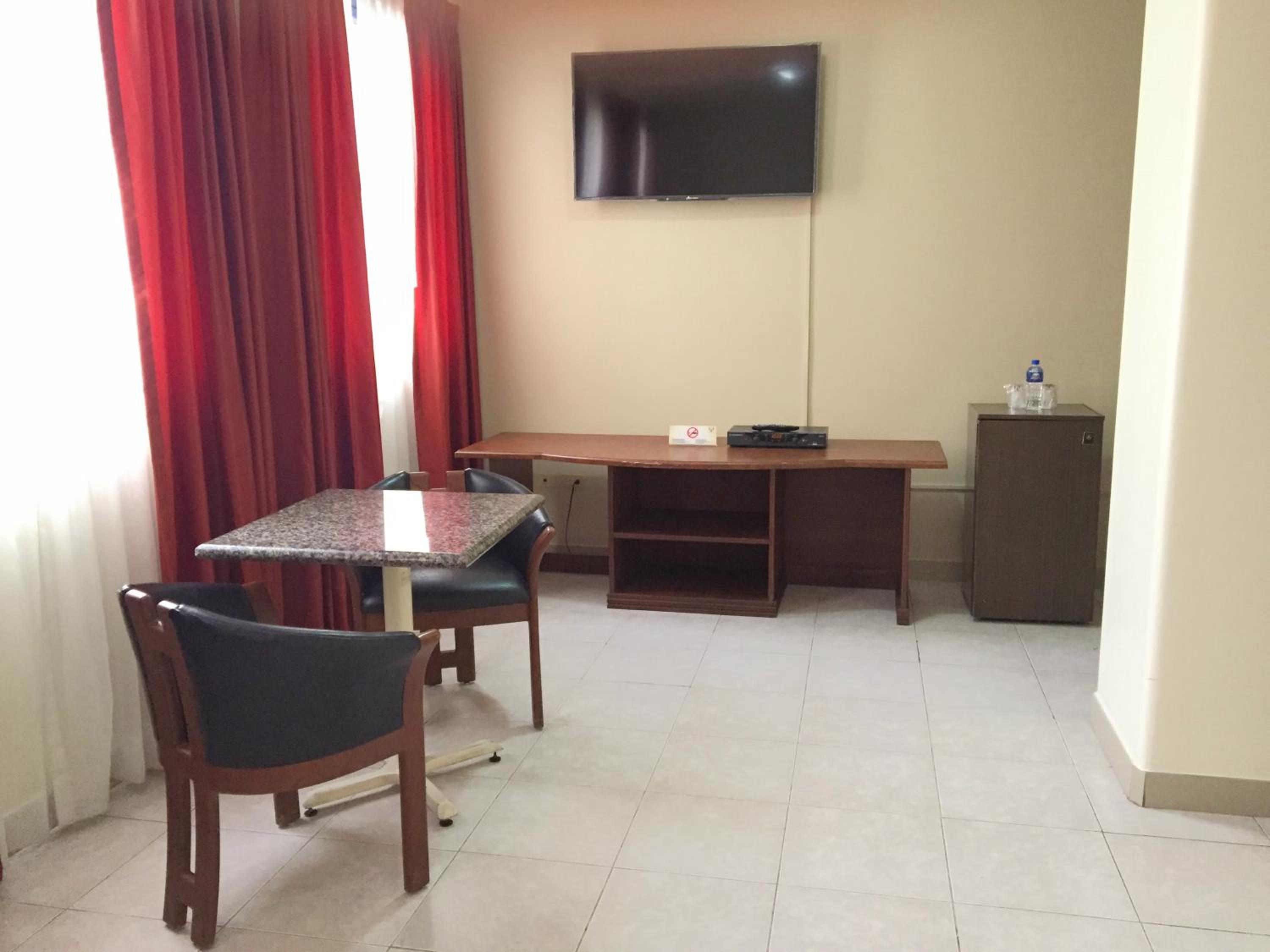 Basic Double Room photo 2