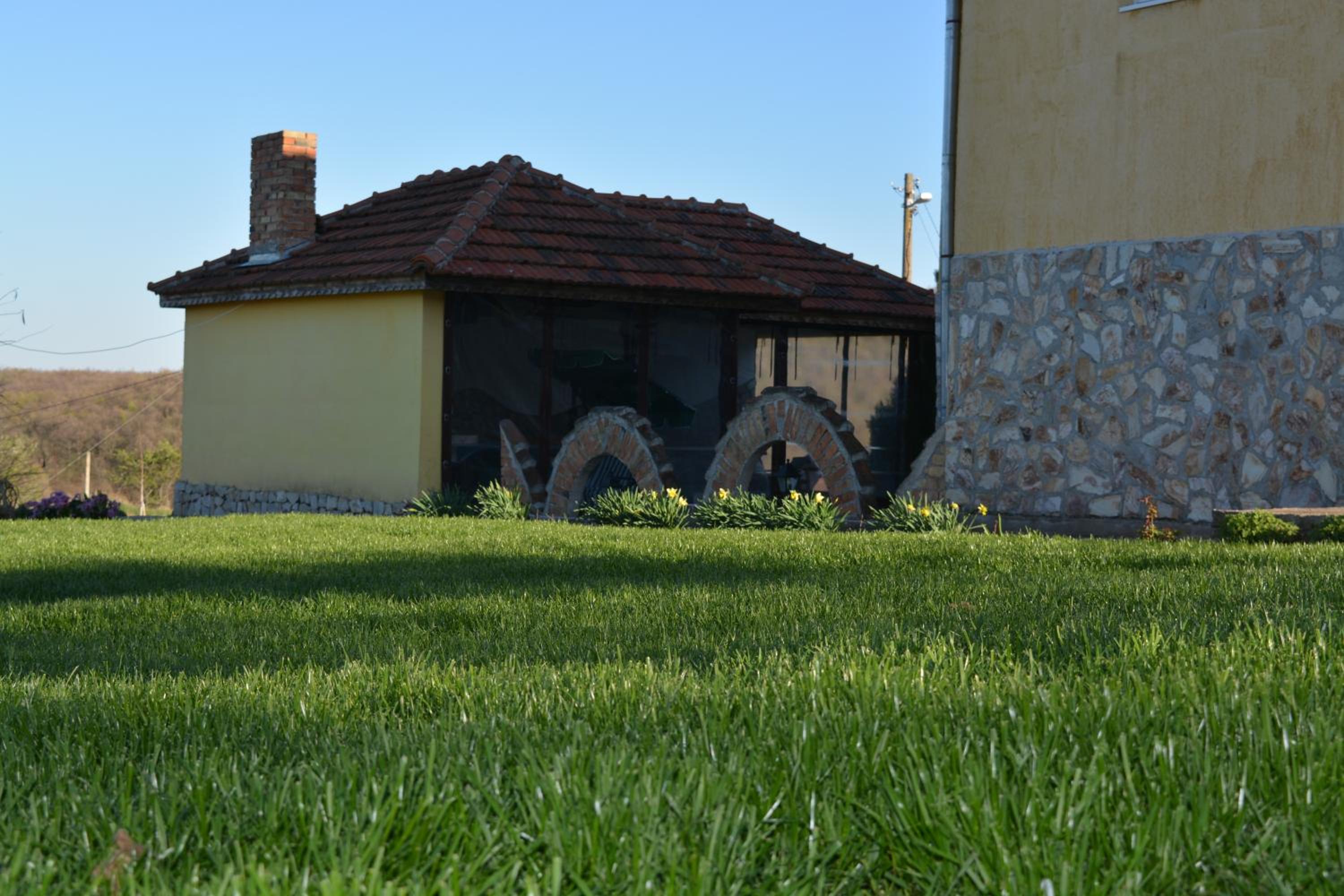 Five-Bedroom House photo 3
